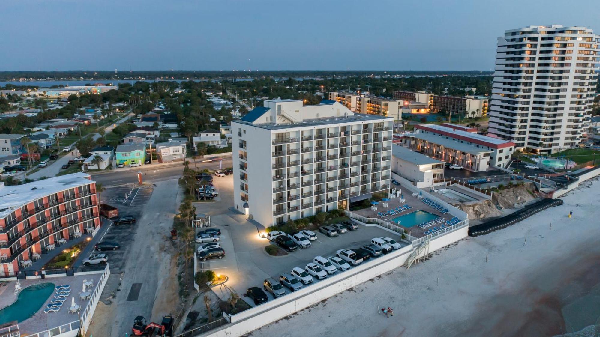 Tropical Winds Hotel Daytona Beach