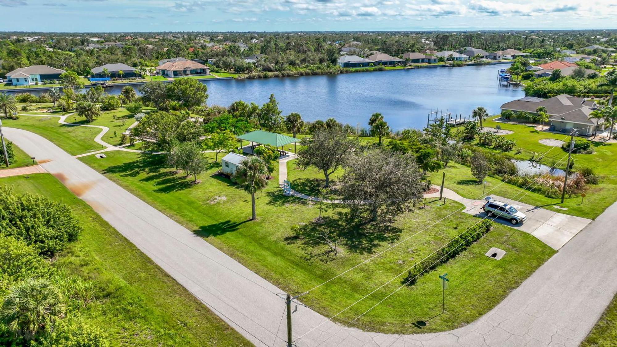 Everglades Breath 3bed 2 Bath * Port Charlotte