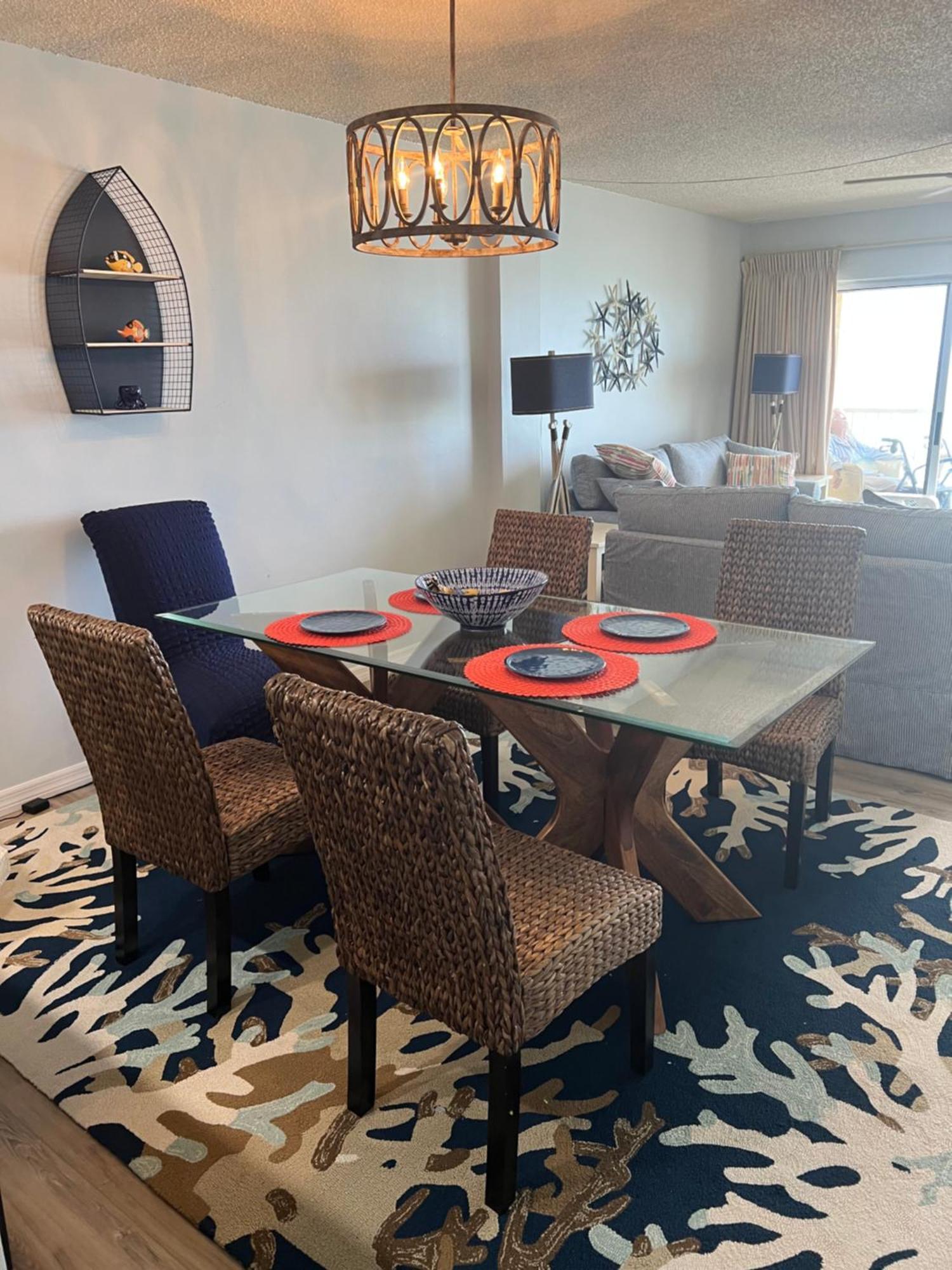 Ponce De Leon Towers Apartment *