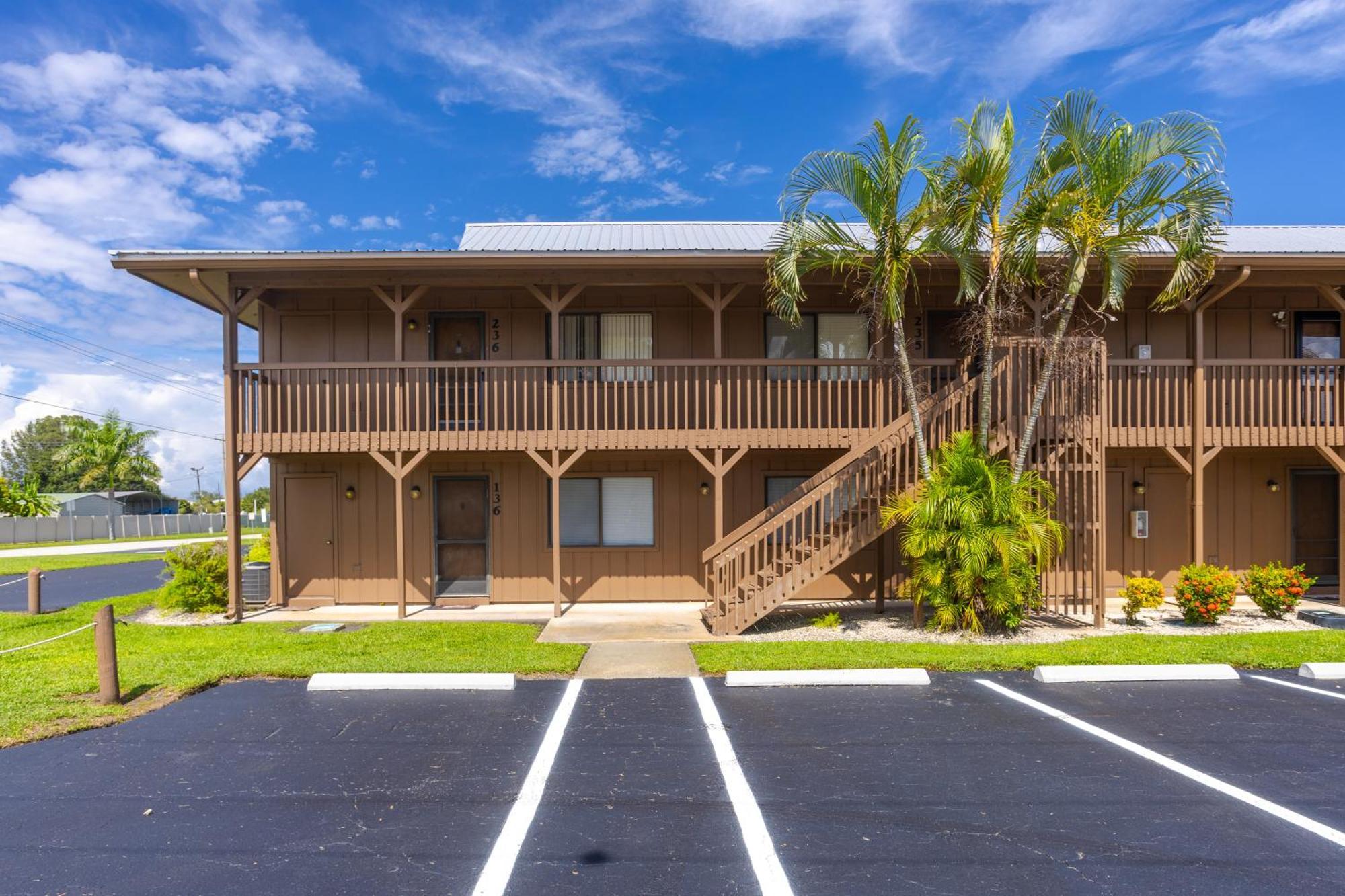 Bass & Sun 2/2 Bedroom Clewiston