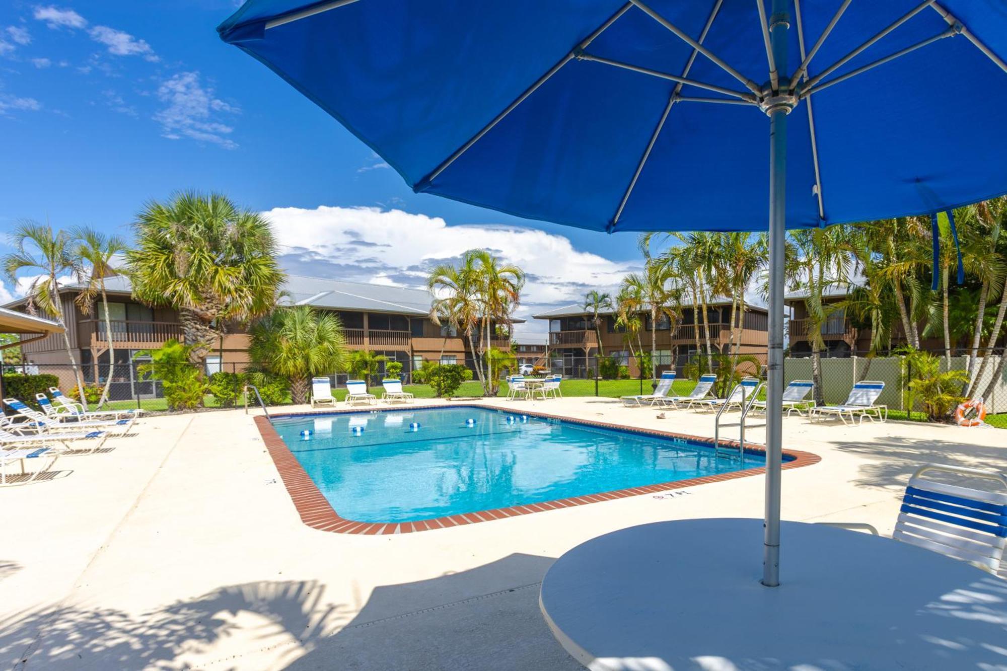 Bass & Sun 2/2 Bedroom *