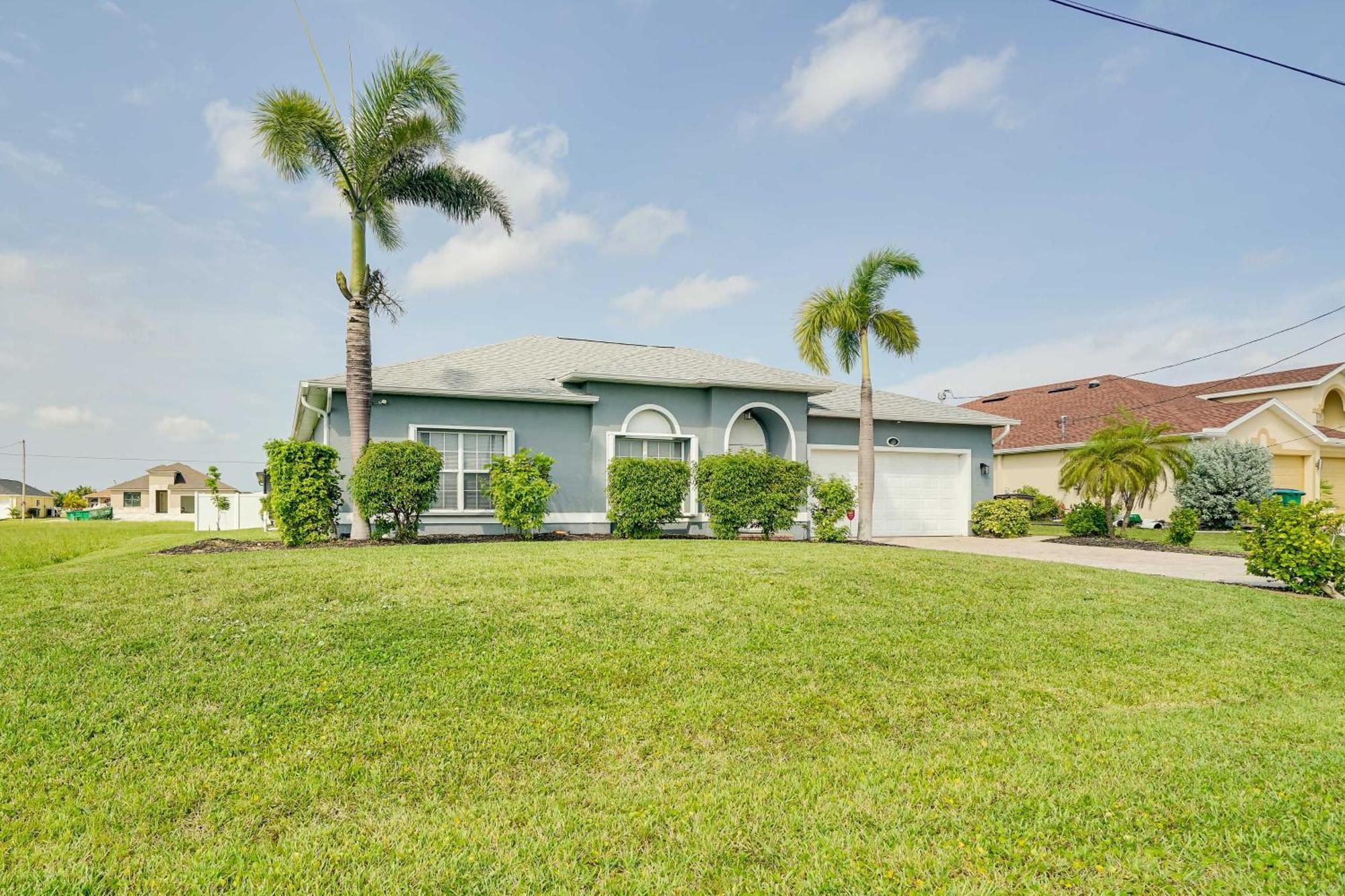 Holiday home Modern With Patio And Grill In Cape Coral! Cape Coral