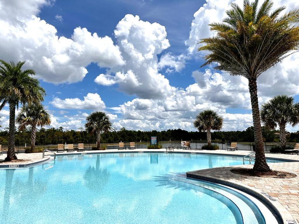 2402 Windsor Renovated Pool Heat Near 192 Disney