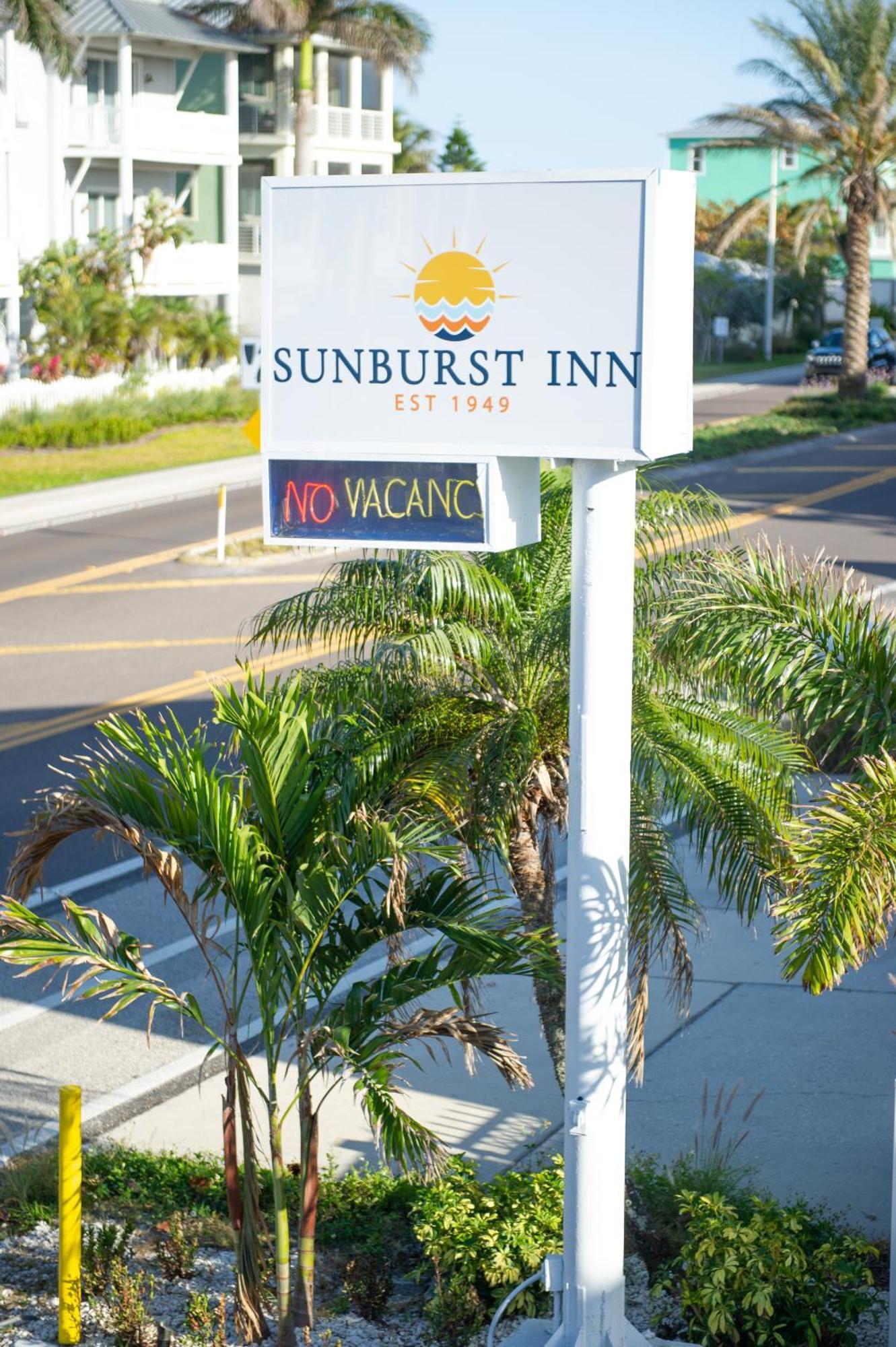 Hotel Sunburst Inn-