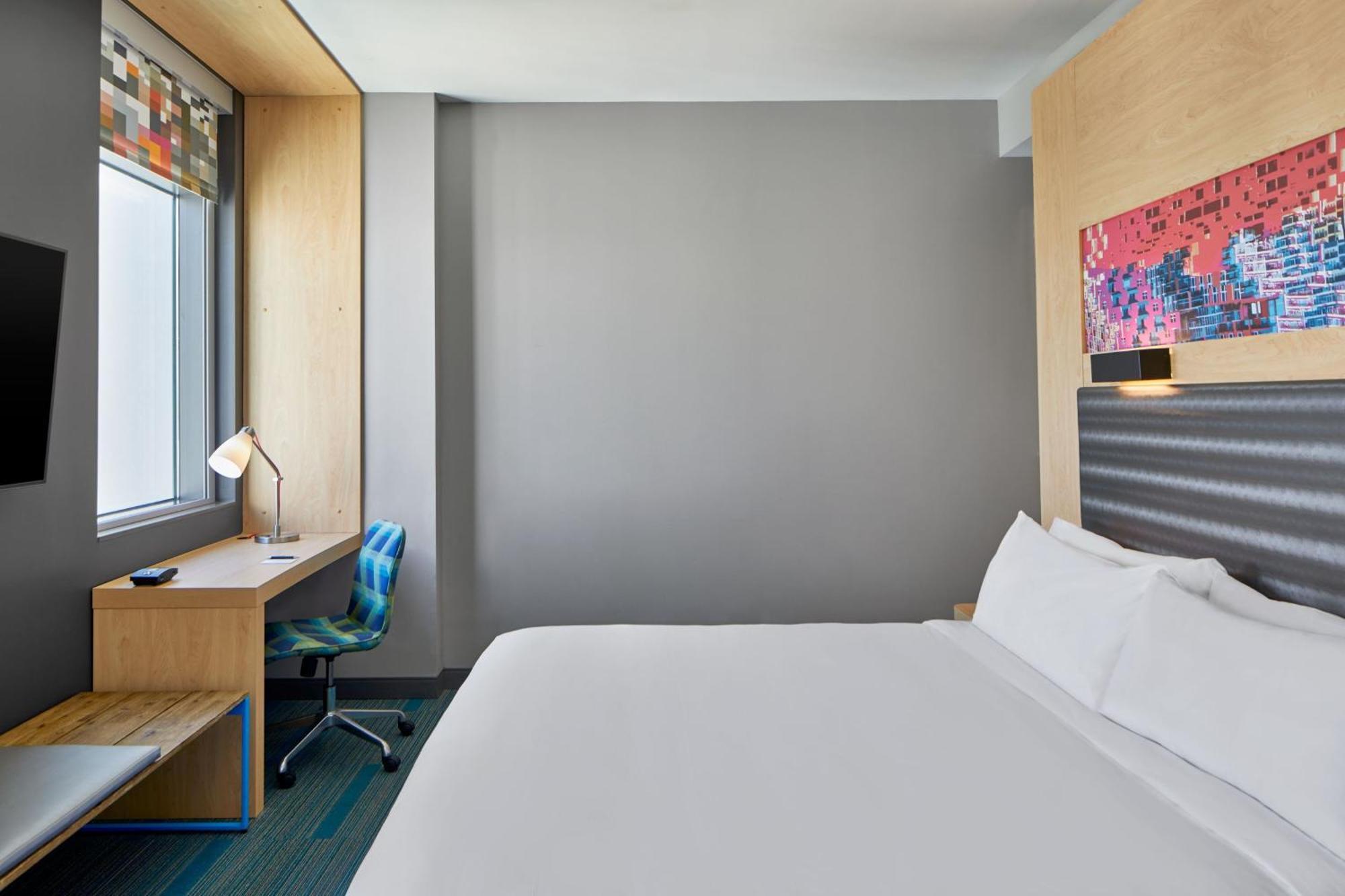 Aloft Miami Hotel 3*