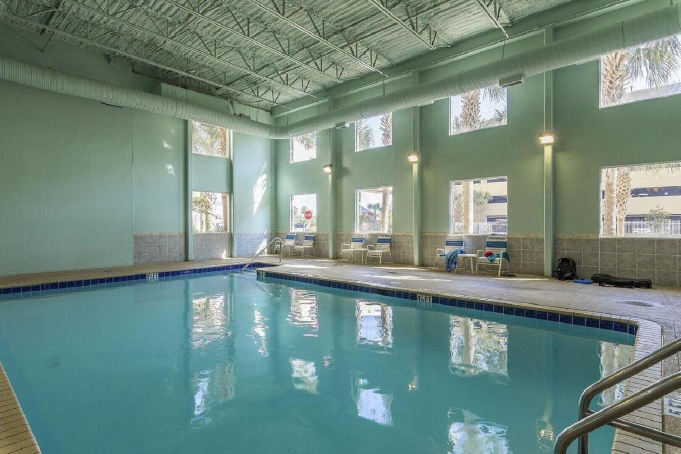 Beachfront Spacious Renovated - Pools, Hot Hub, - Walk To Pier Park In Pcb