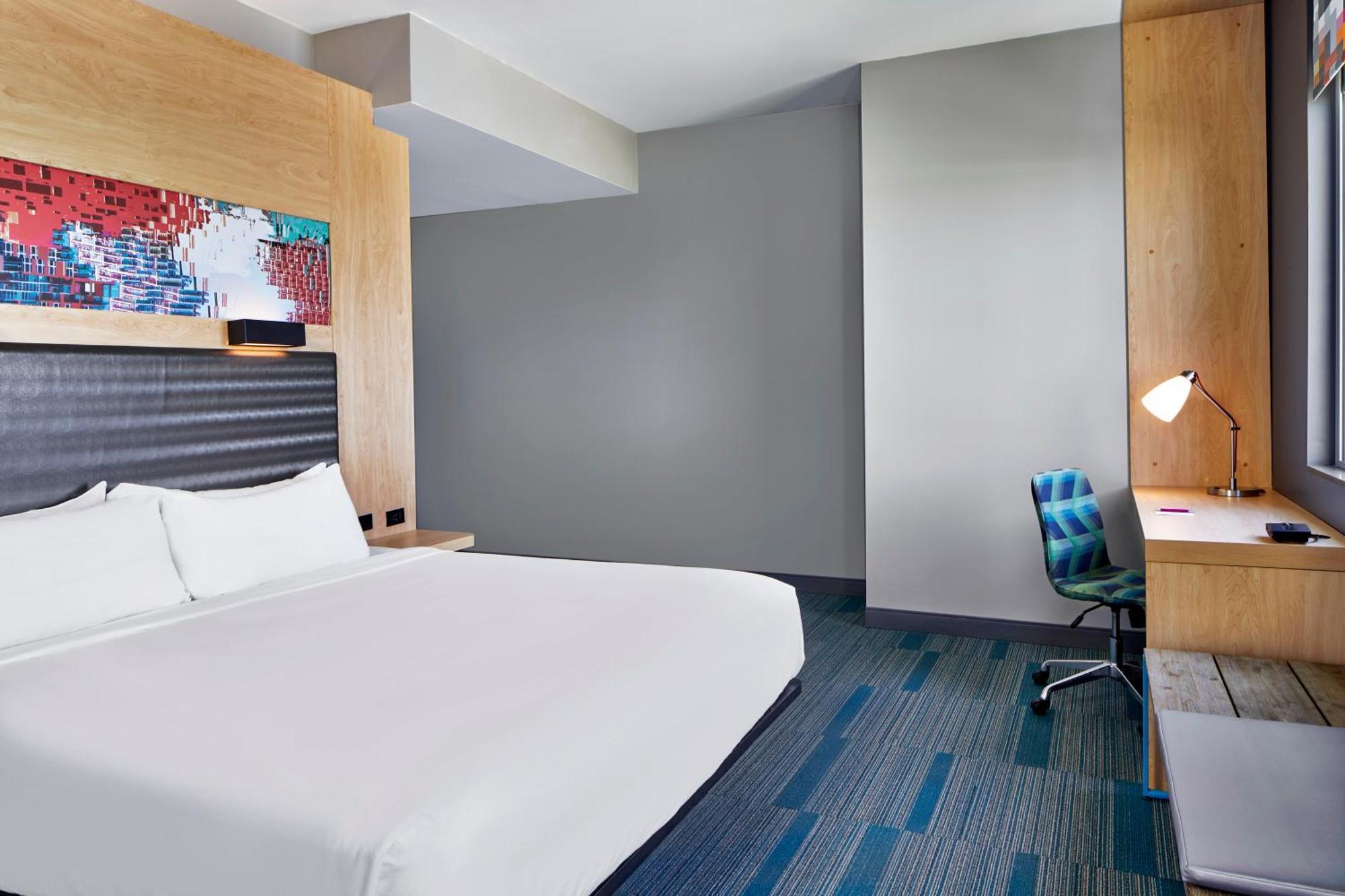 Aloft Miami 3*
