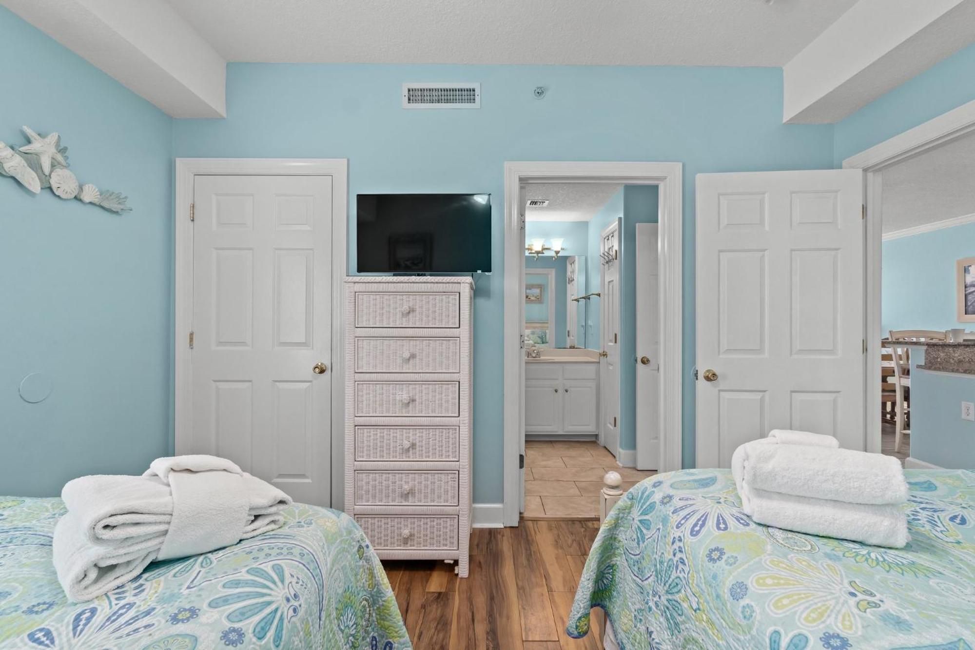 Twin Palms #1605 By Book That