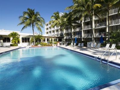 Amara Cay 4*
