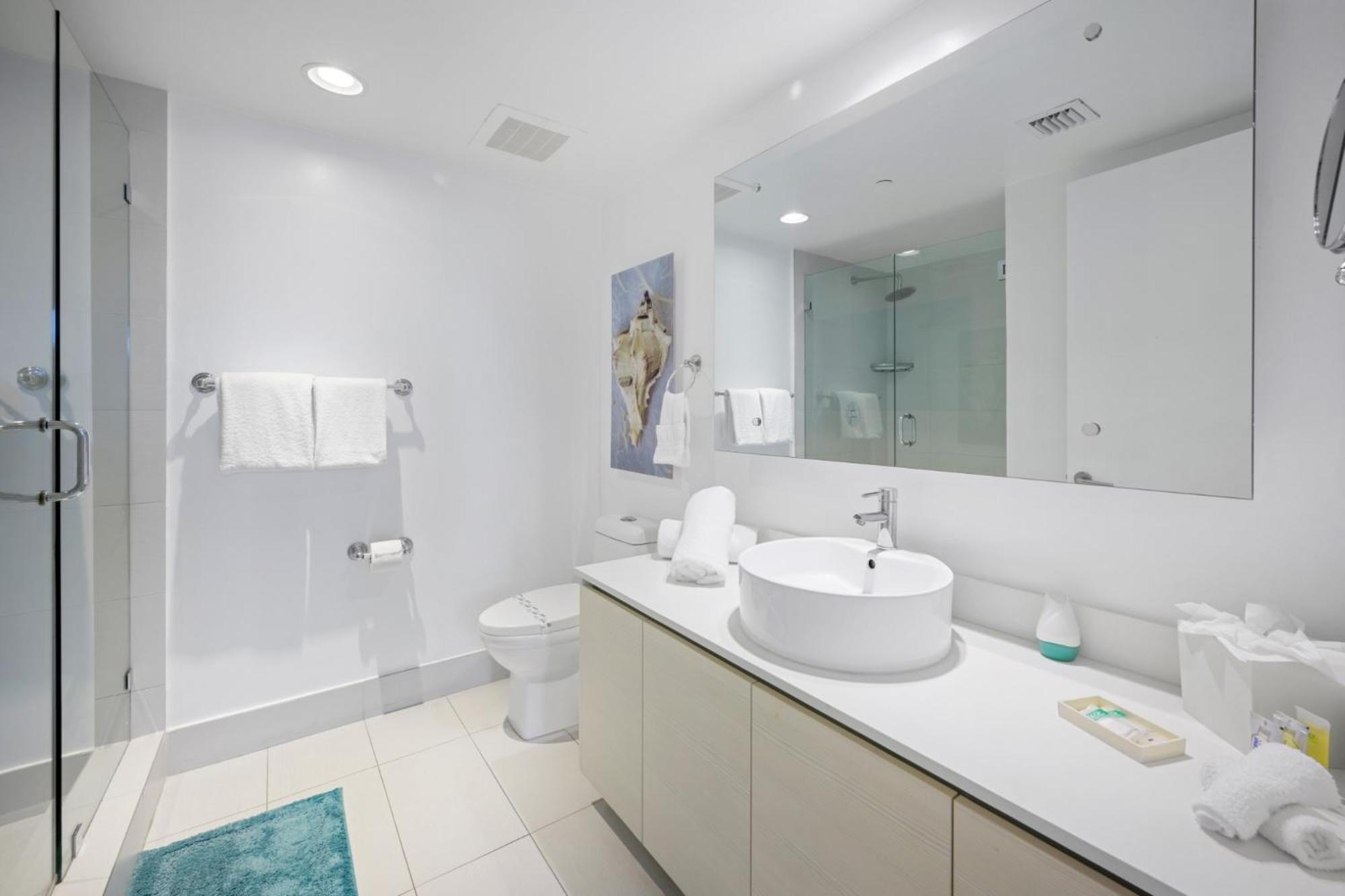 Hallandale Sky Water View Apartment