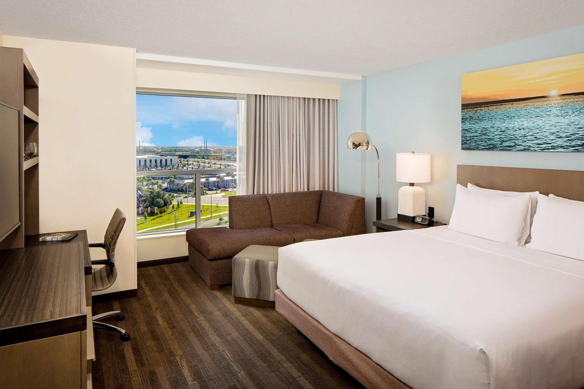 Hotel Hyatt House Across From Universal Orlando