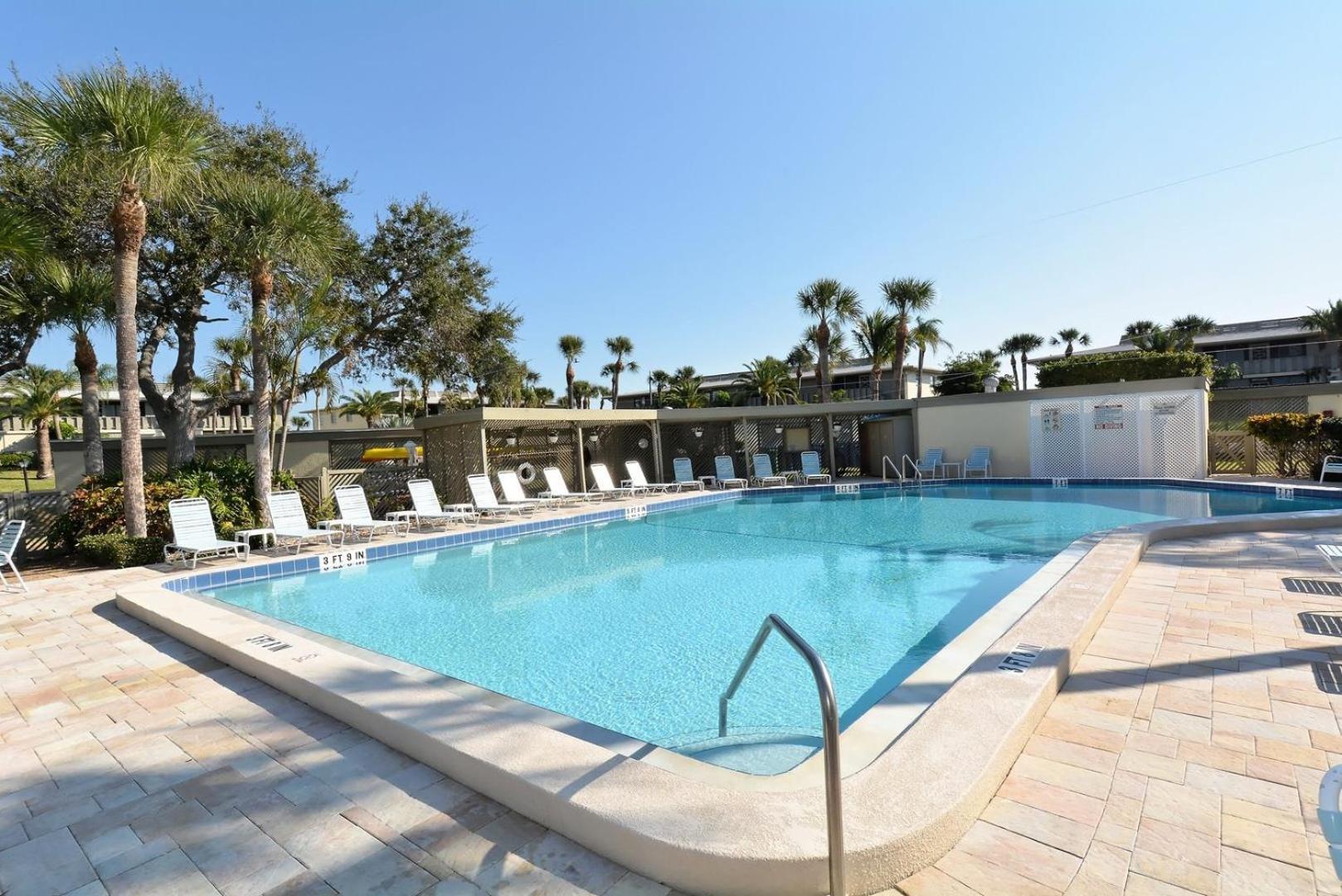 Apartment Westbay Point Moorings 274 *