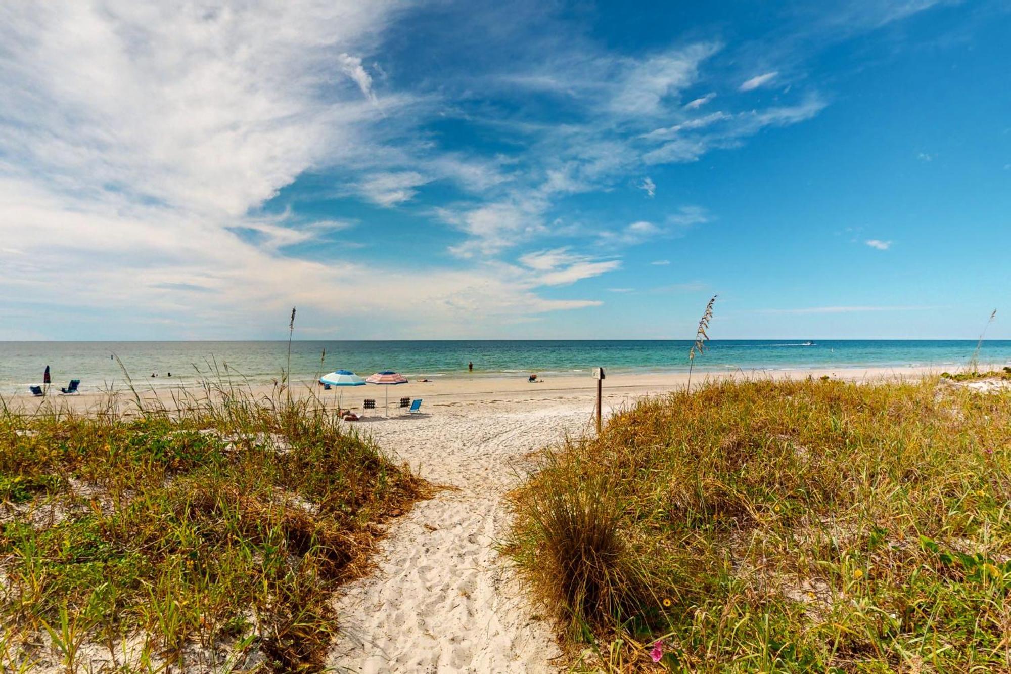 Reef Club 208 Clearwater Beach