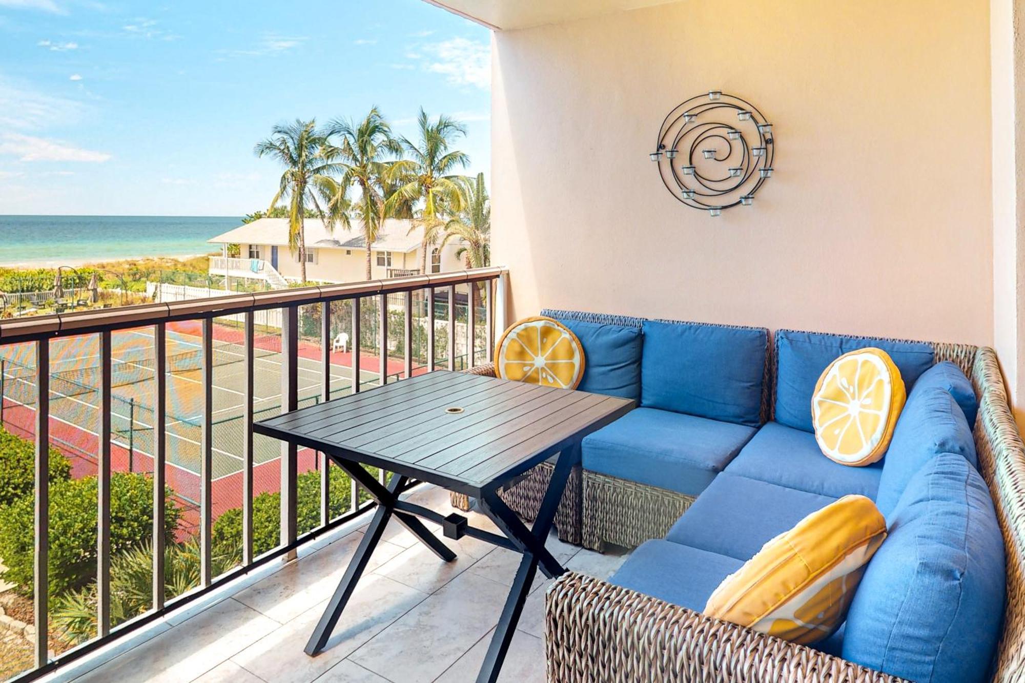 Reef Club 208 Clearwater Beach