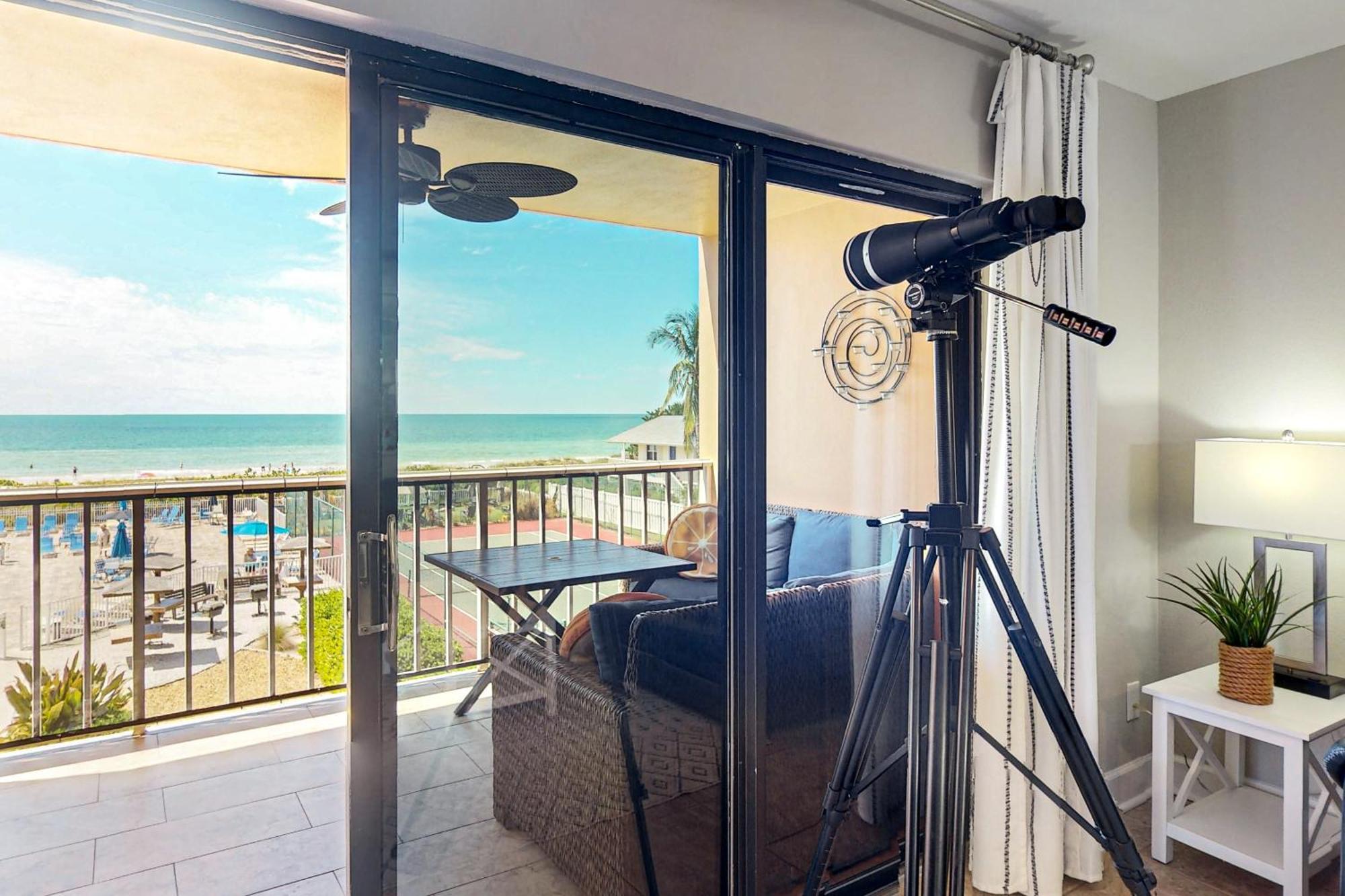 Reef Club 208 Apartment