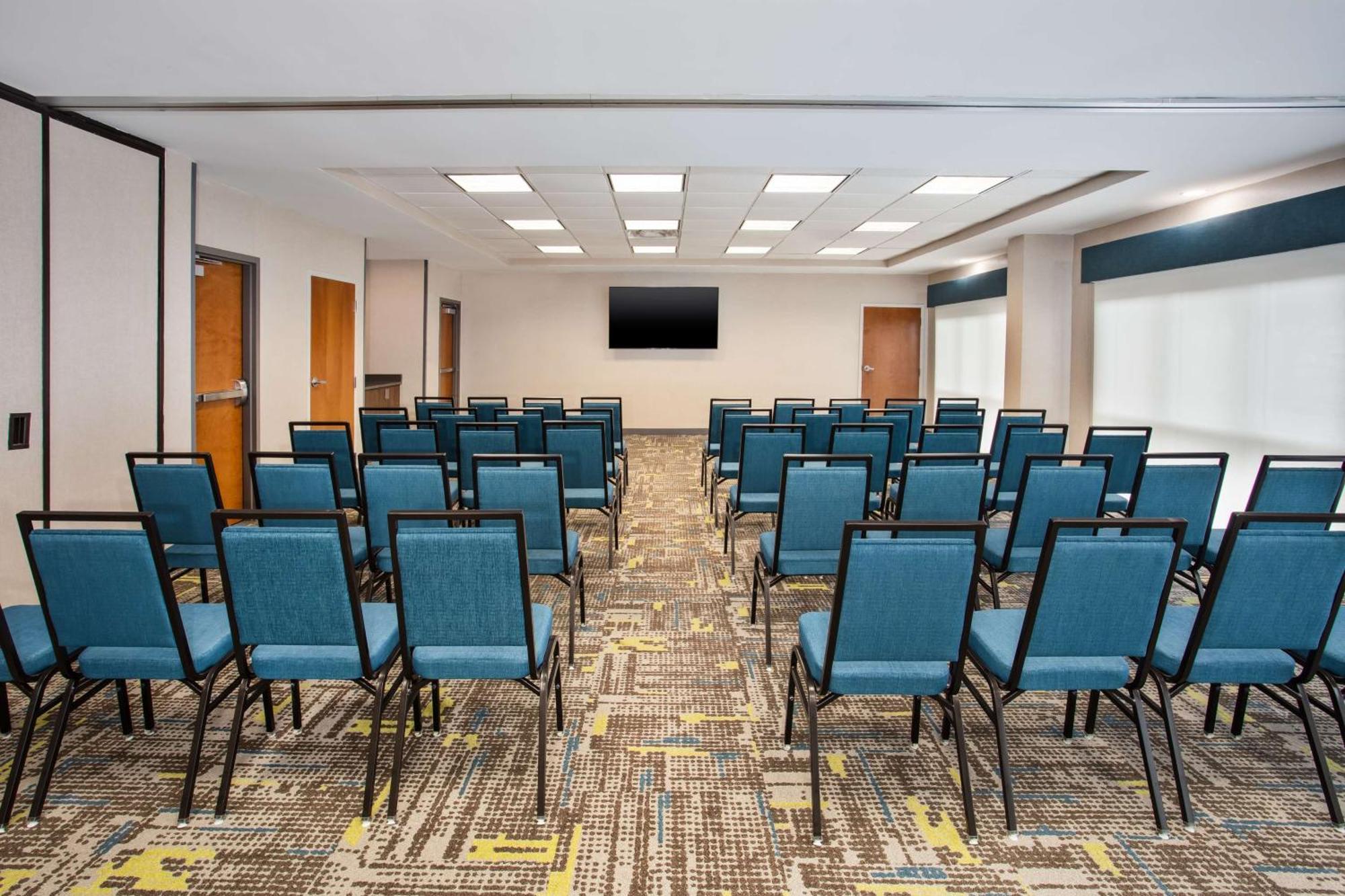 Hotel Hampton & / Myers Cape Coral