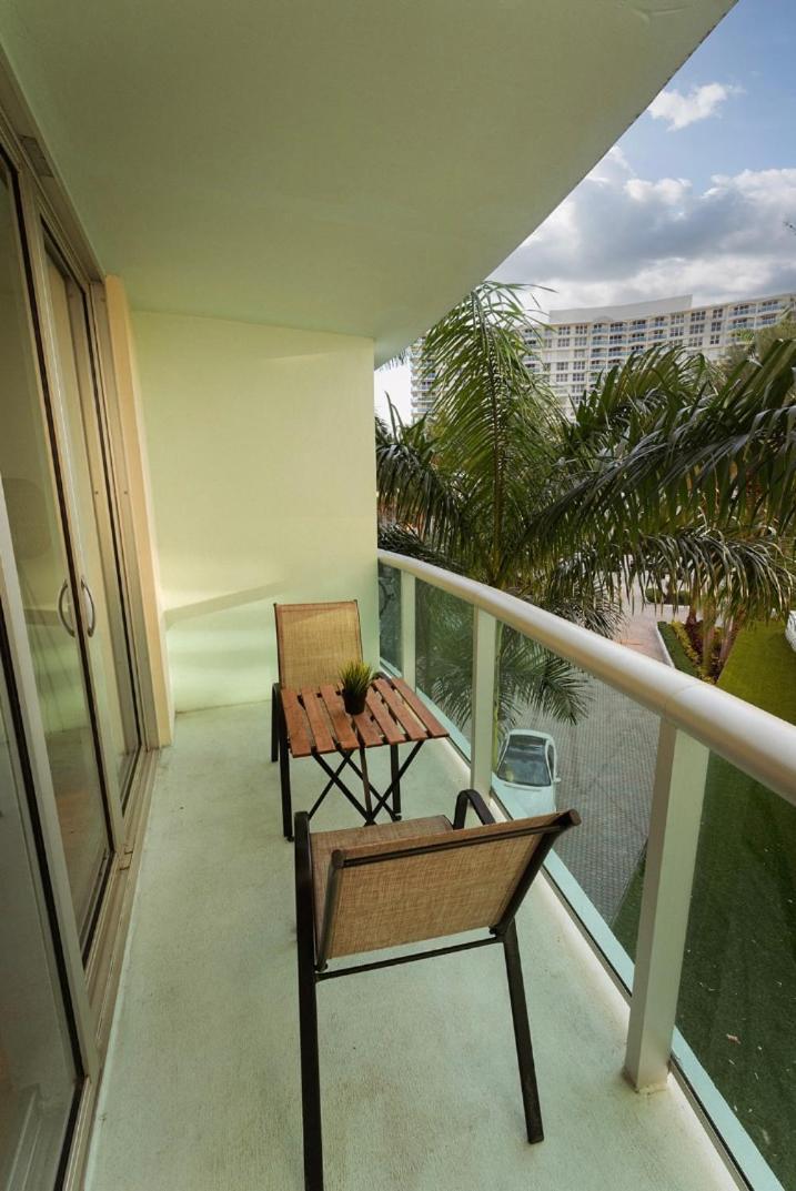 Tides Aparthotel Hollywood