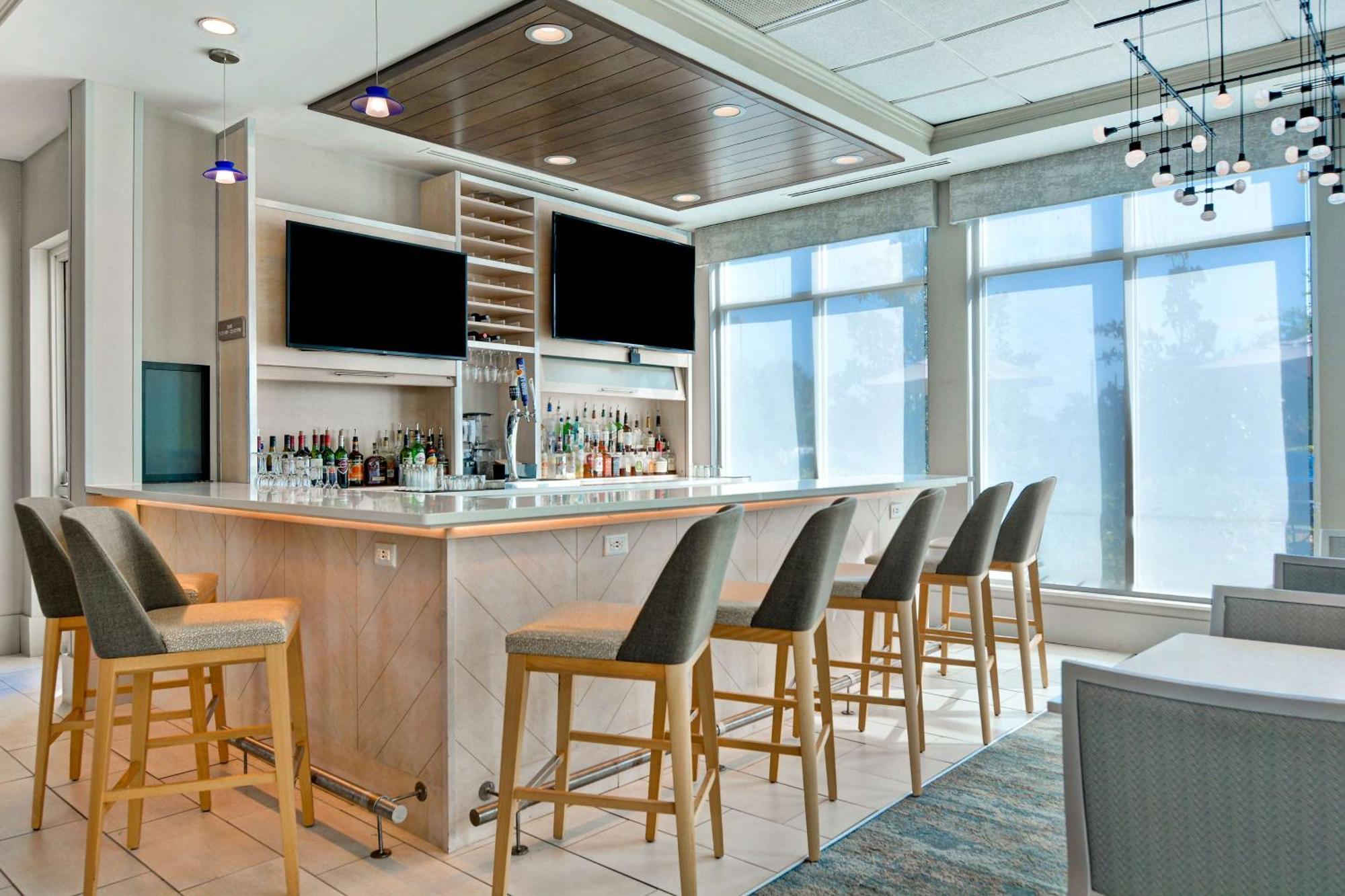 Hilton Garden Jacksonville 3*