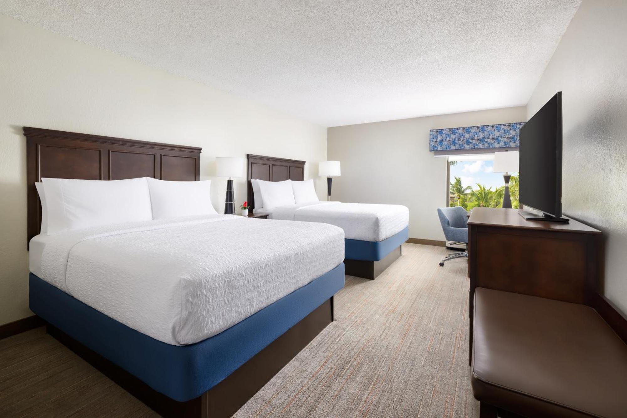 Hampton Naples-central Naples