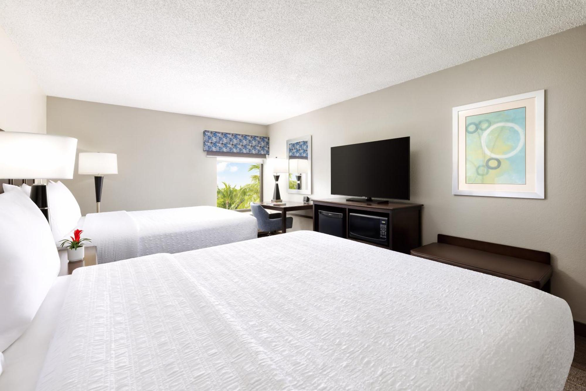 Hampton Naples-central 3* Naples