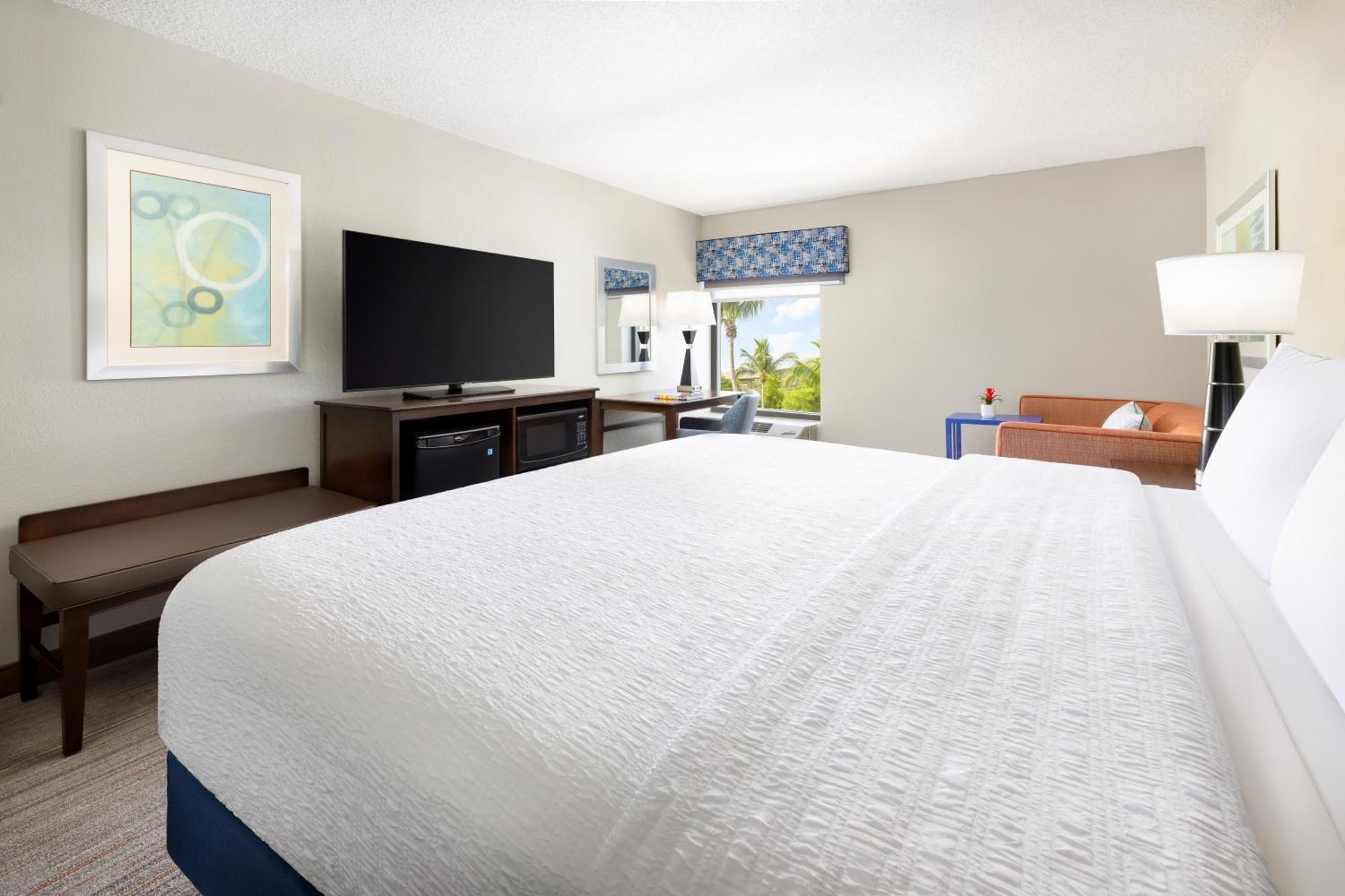 Hampton Naples-central Hotel 3*