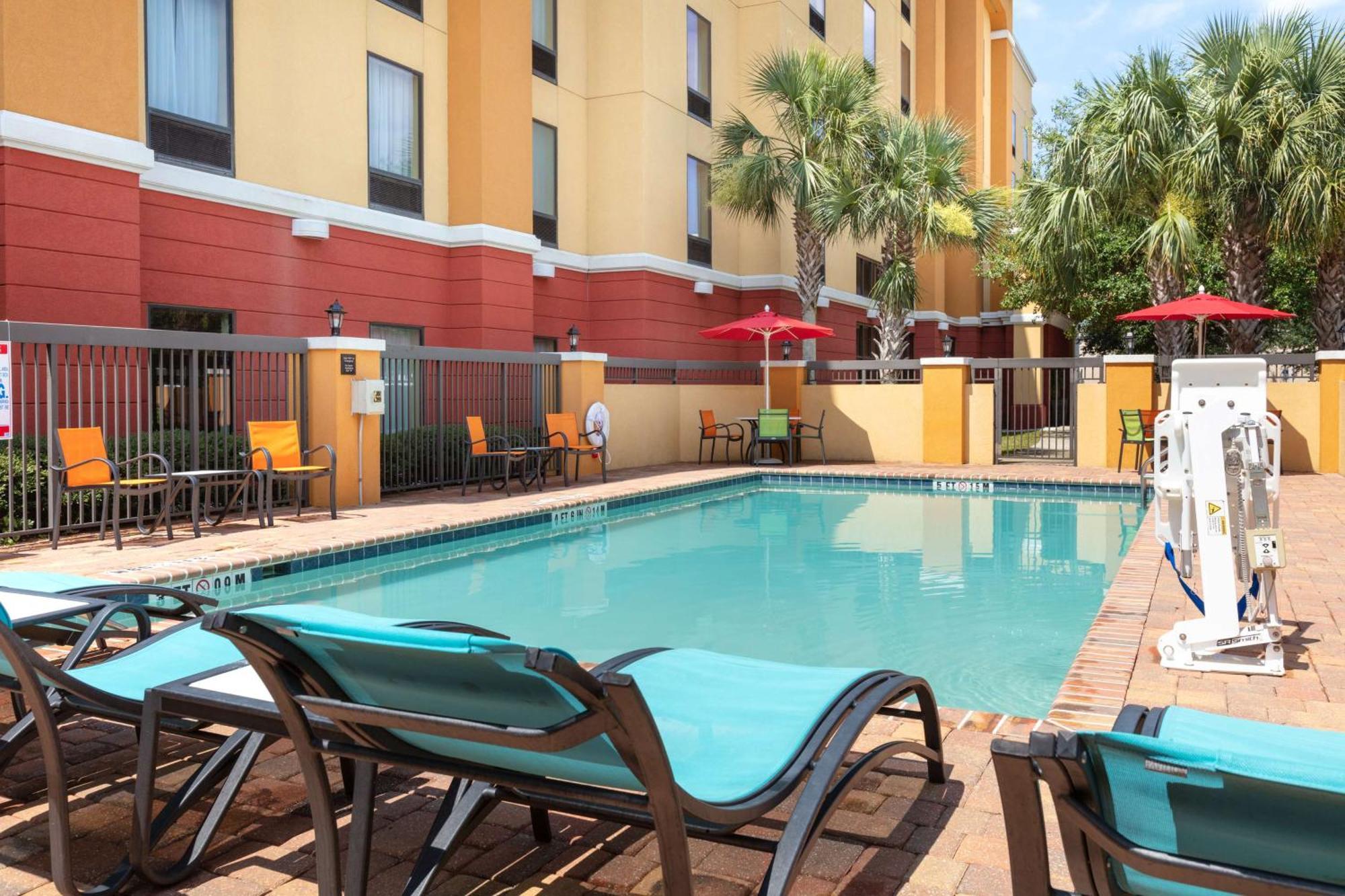 Hotel Hampton & South - Bartram Park