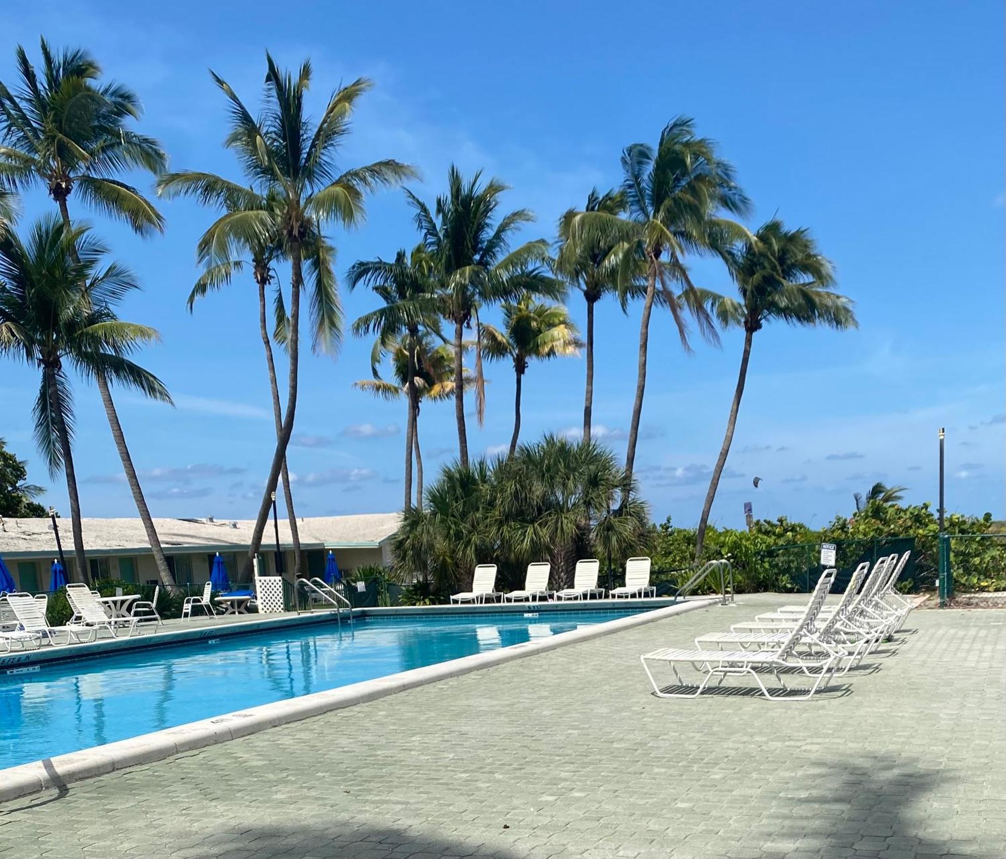 Silver Sands Hotel
