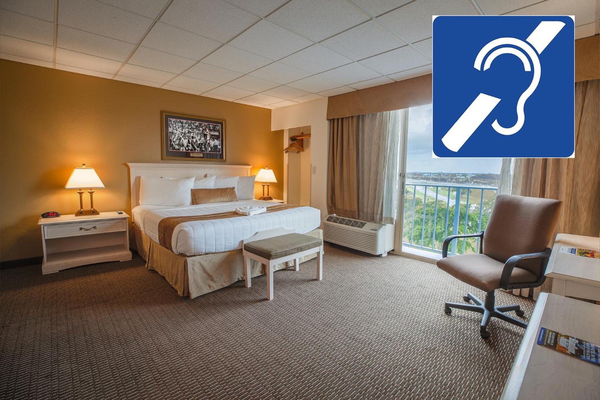 Stadium Hotel 3*