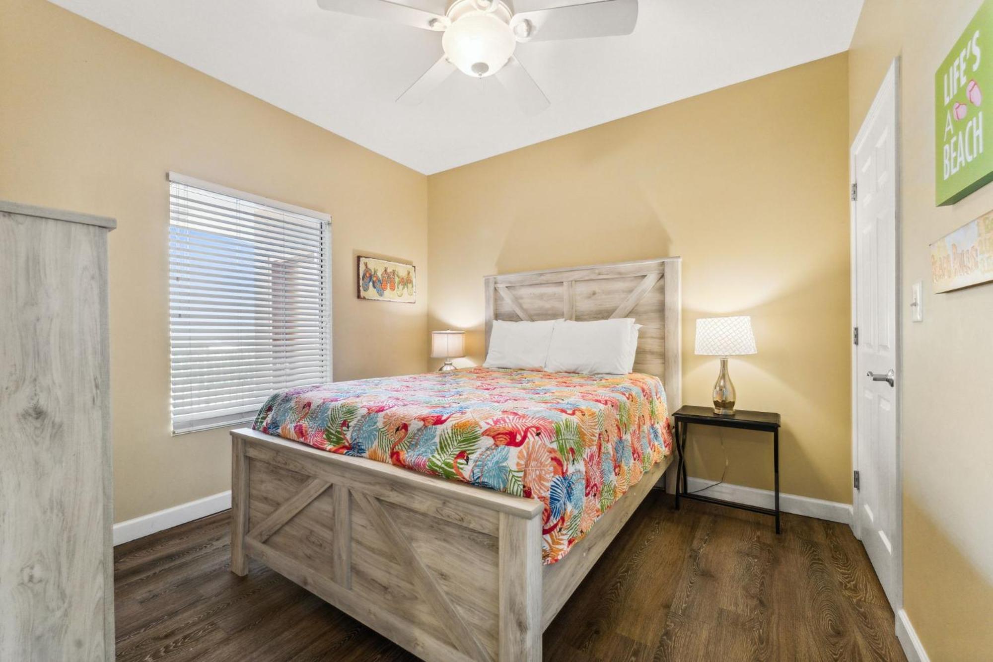 Splash 802w Apartment *