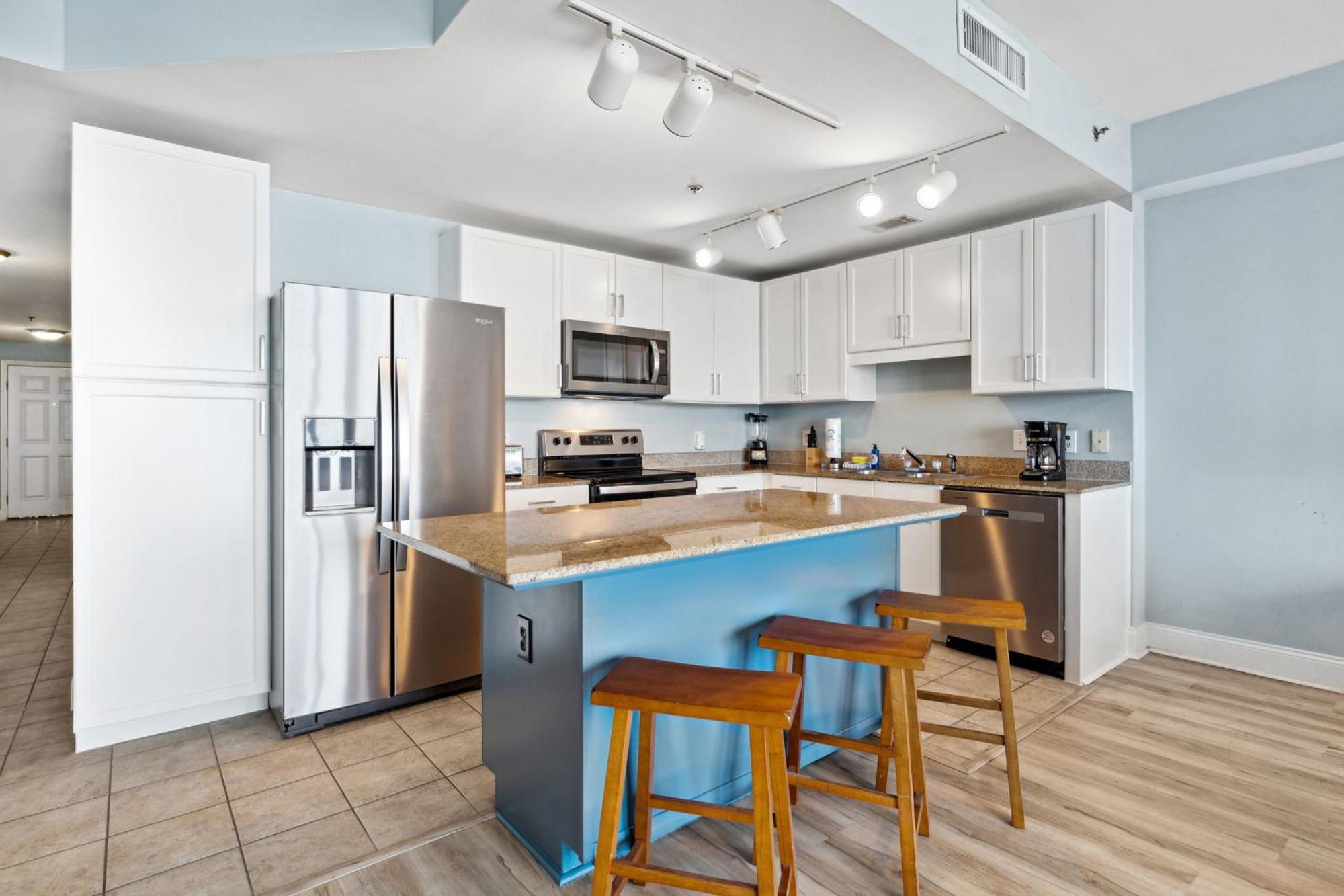 Holiday home Sunset Envy At Laketown Wharf #1803 By Nautical Panama City Beach