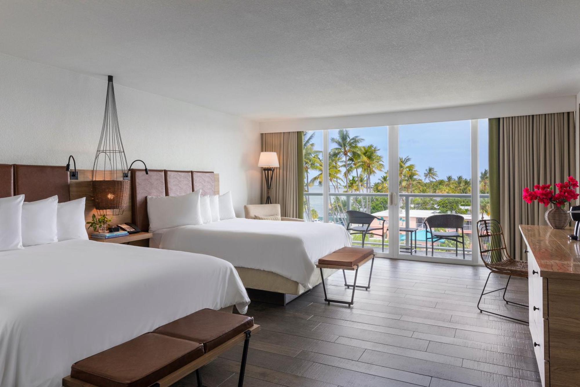 Amara Cay 4*
