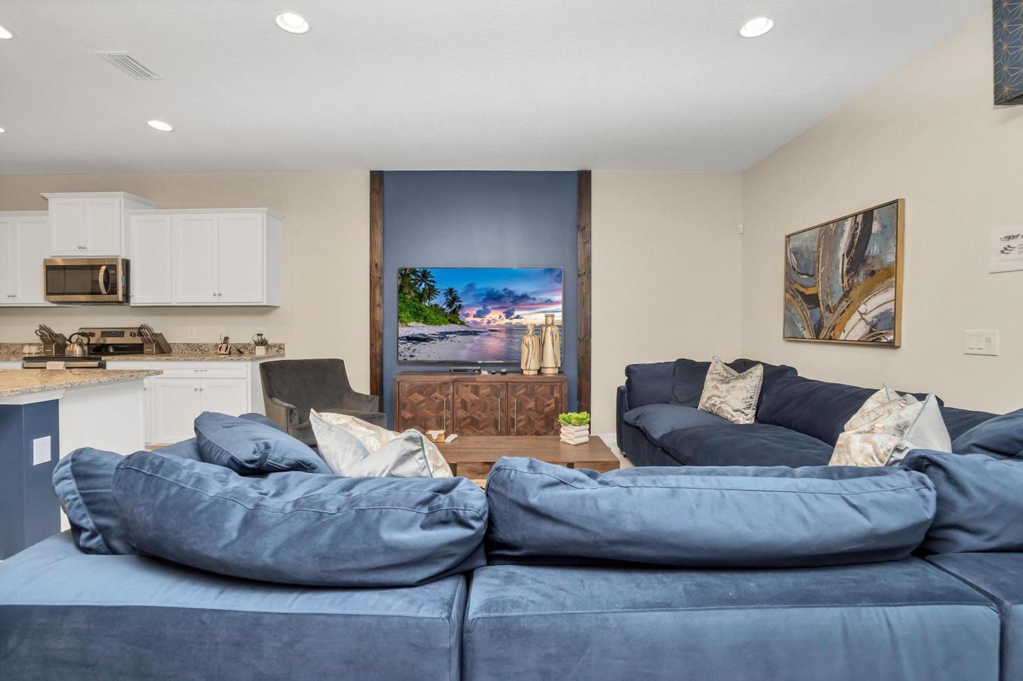 Bsv8856 - 10 Bed 6 Bath In Windsor At Westside With Free Pool Heat