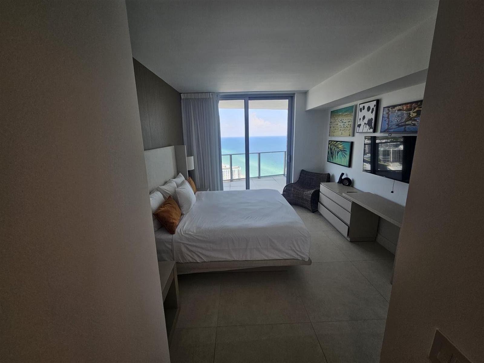 Lyfe-3308 Holiday home