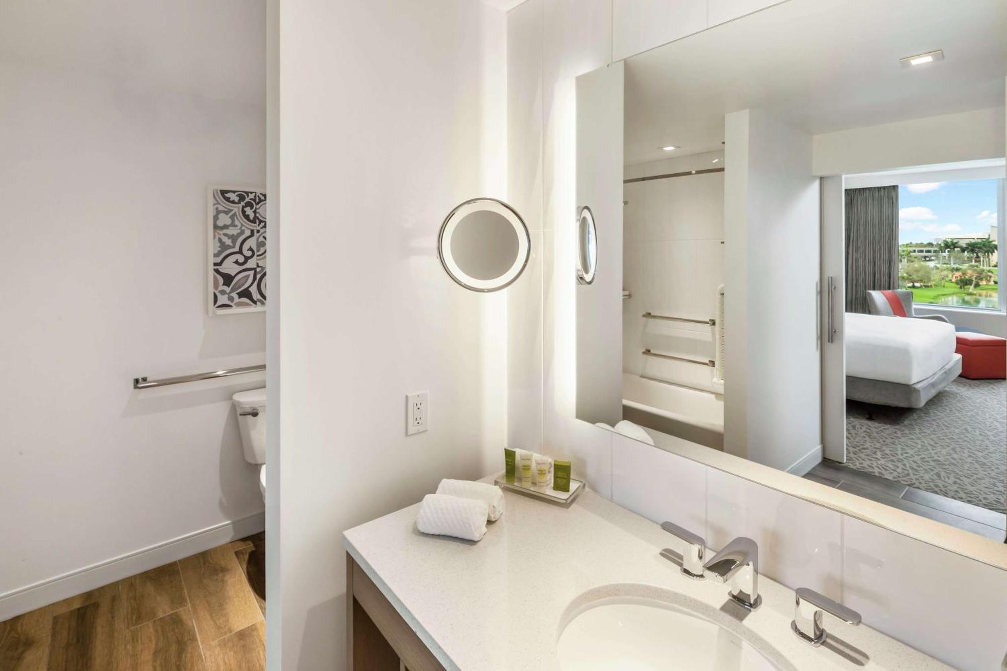Hilton Miami Dadeland Hotel 4*