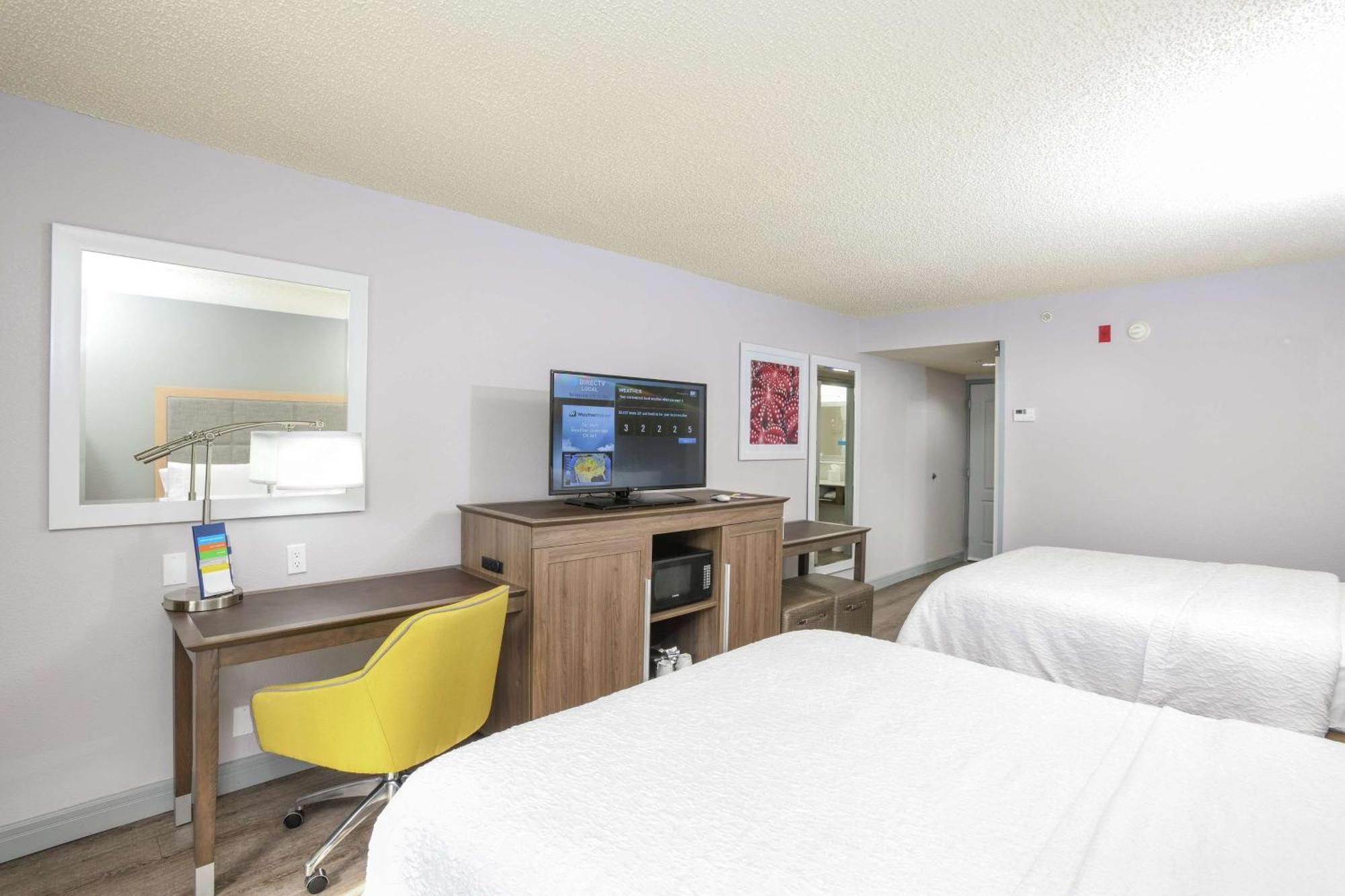 Hampton - East Regency Square Hotel