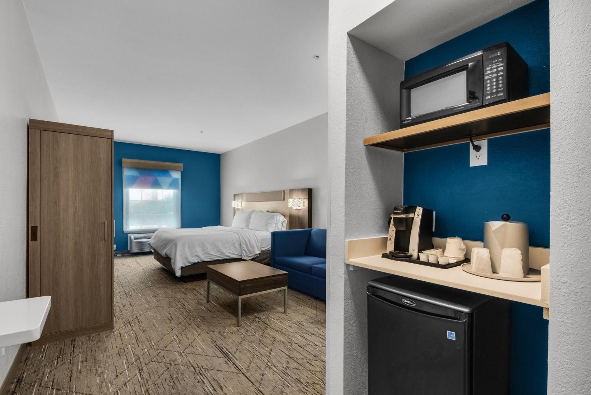 Hotel Express E - Commons Mall Area By Ihg 2*