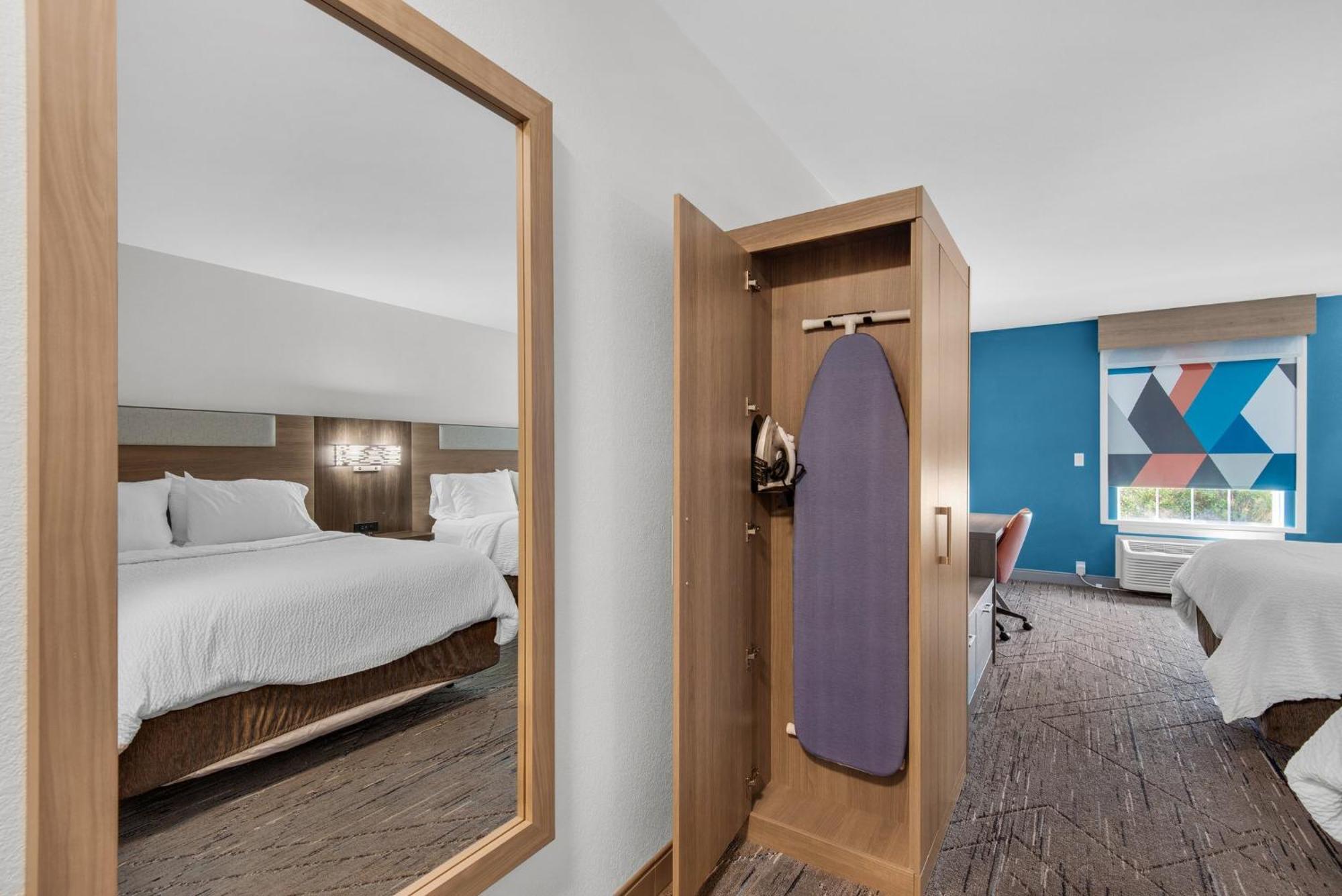 Express E - Commons Mall Area By Ihg