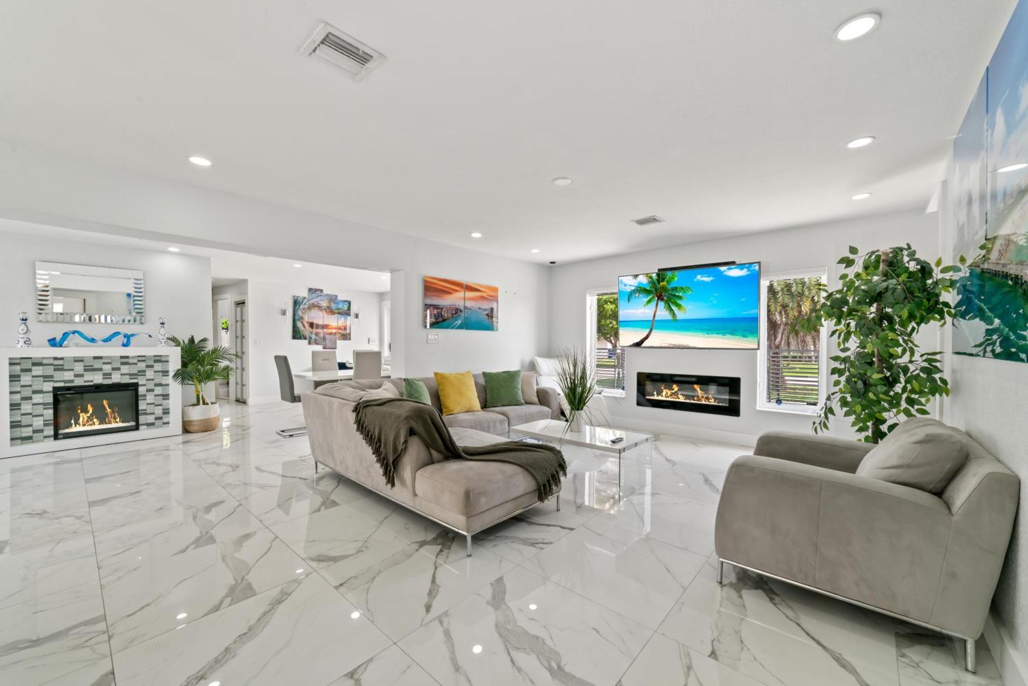 Miami House With Hot Pool-spa & Pool Table L48 *
