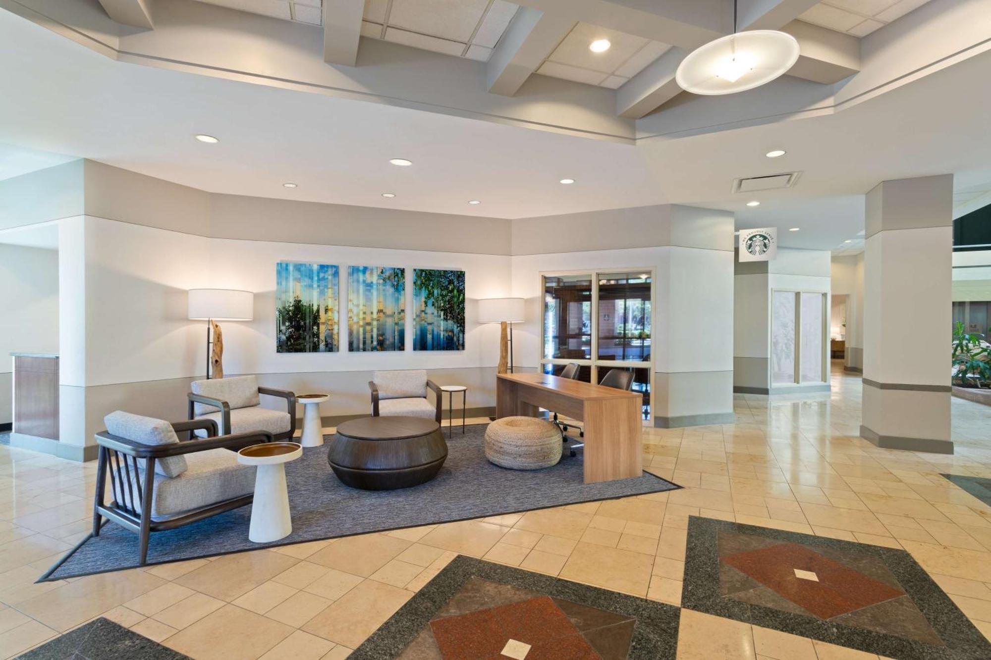 Embassy By Hilton Usf Near Busch Gardens 3* Tampa