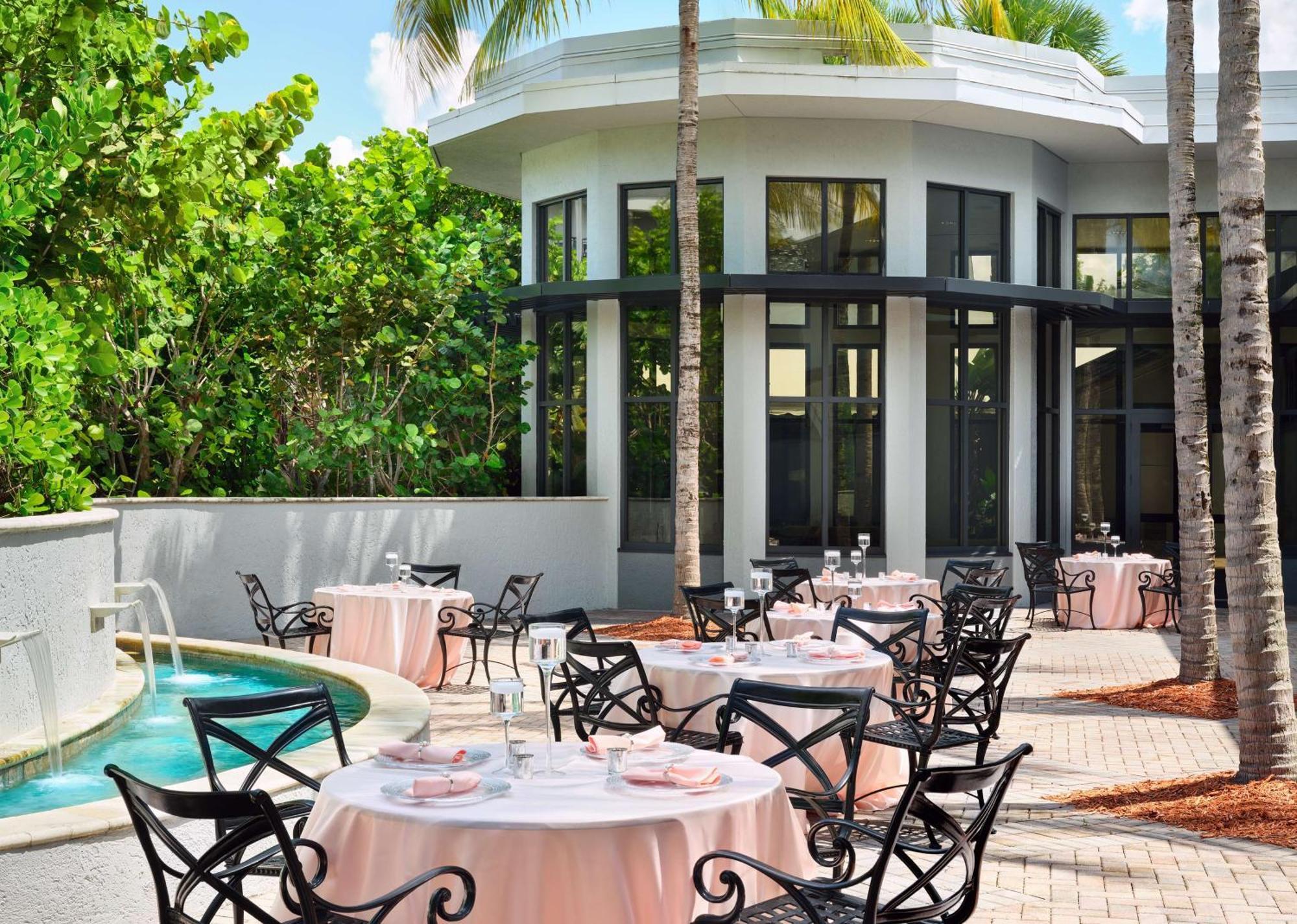 Doubletree By Hilton Palm Gardens Hotel