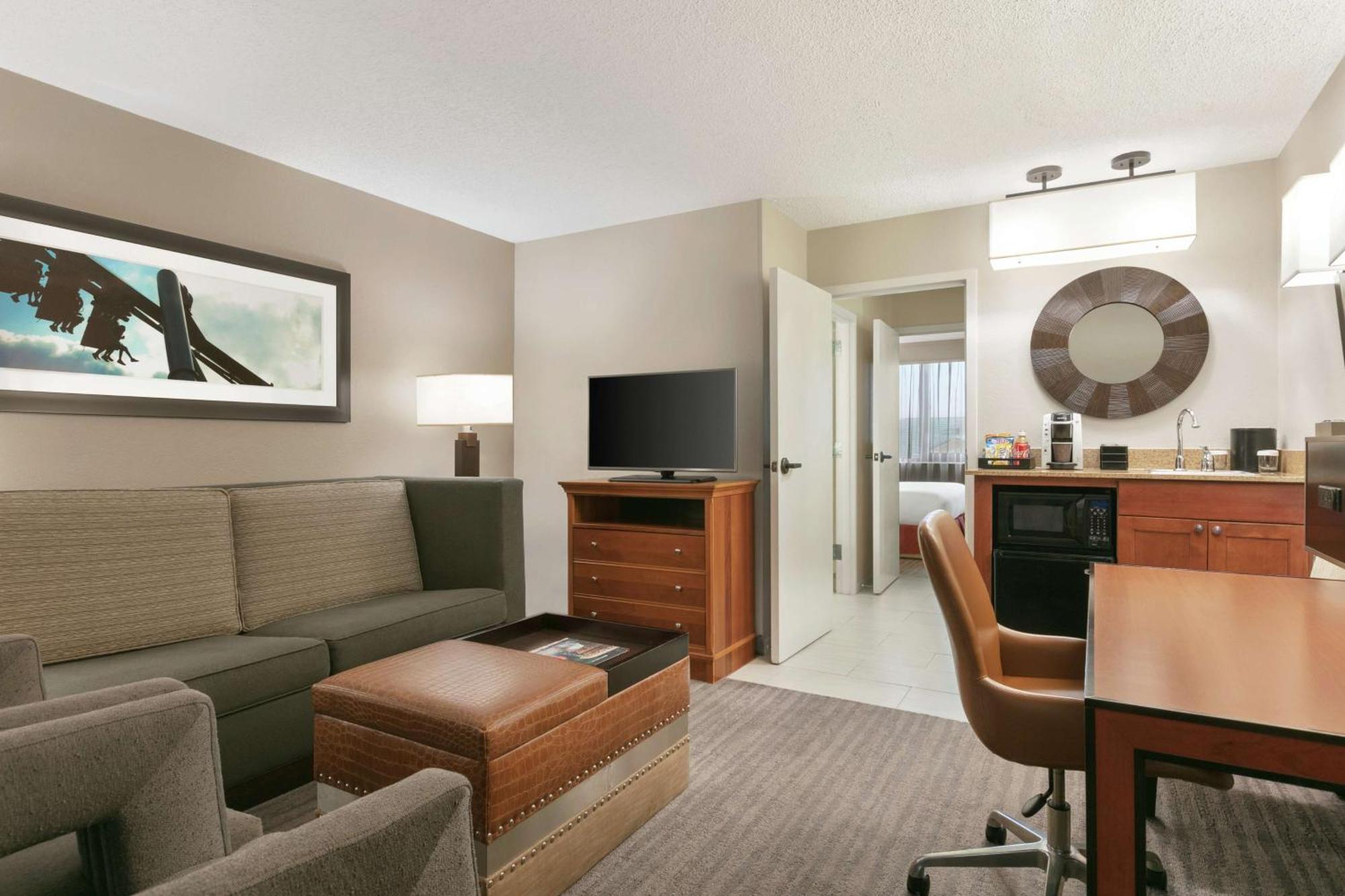 Embassy By Hilton Orlando International Drive Icon Park Hotel