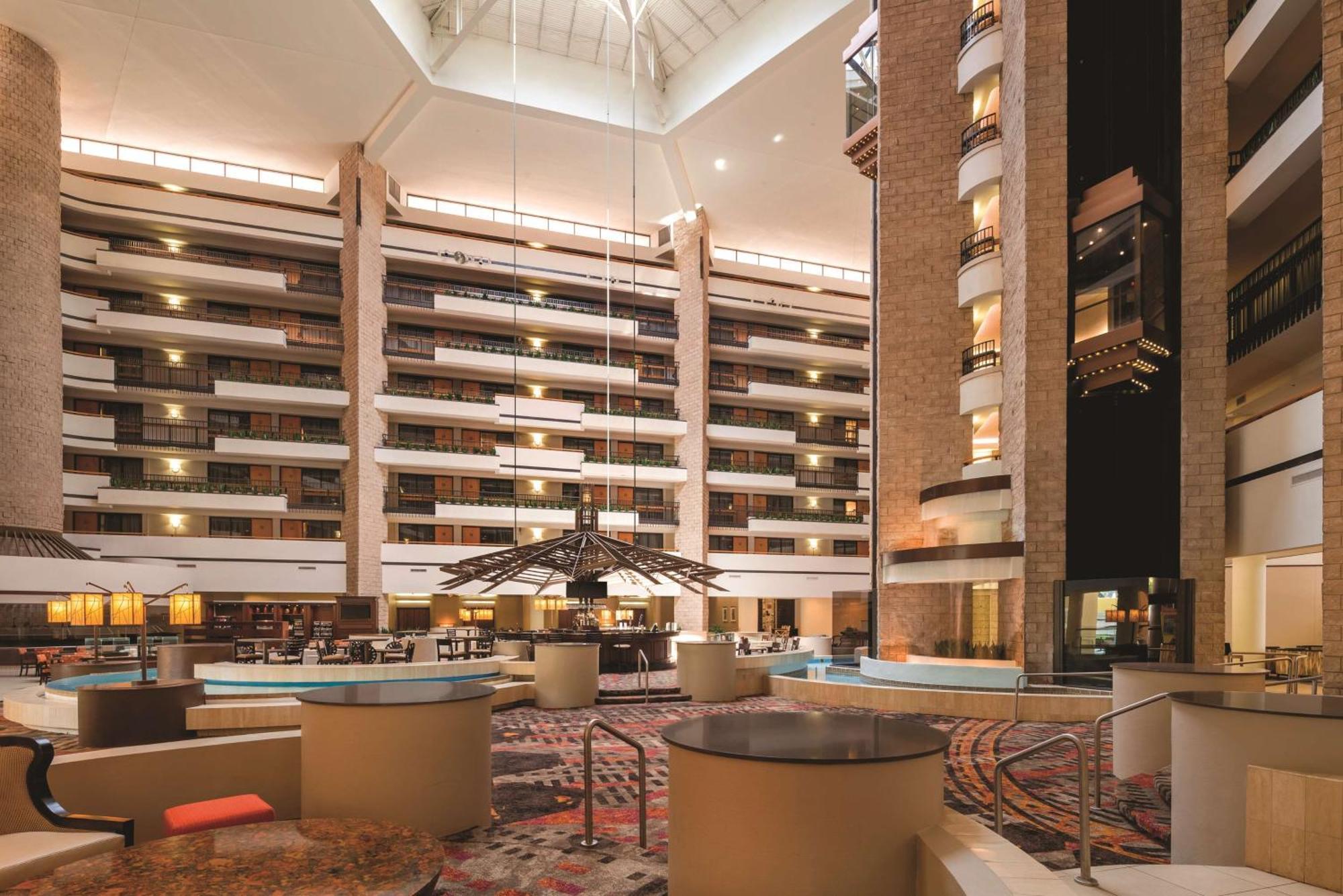 Hotel Embassy By Hilton Orlando International Drive Icon Park