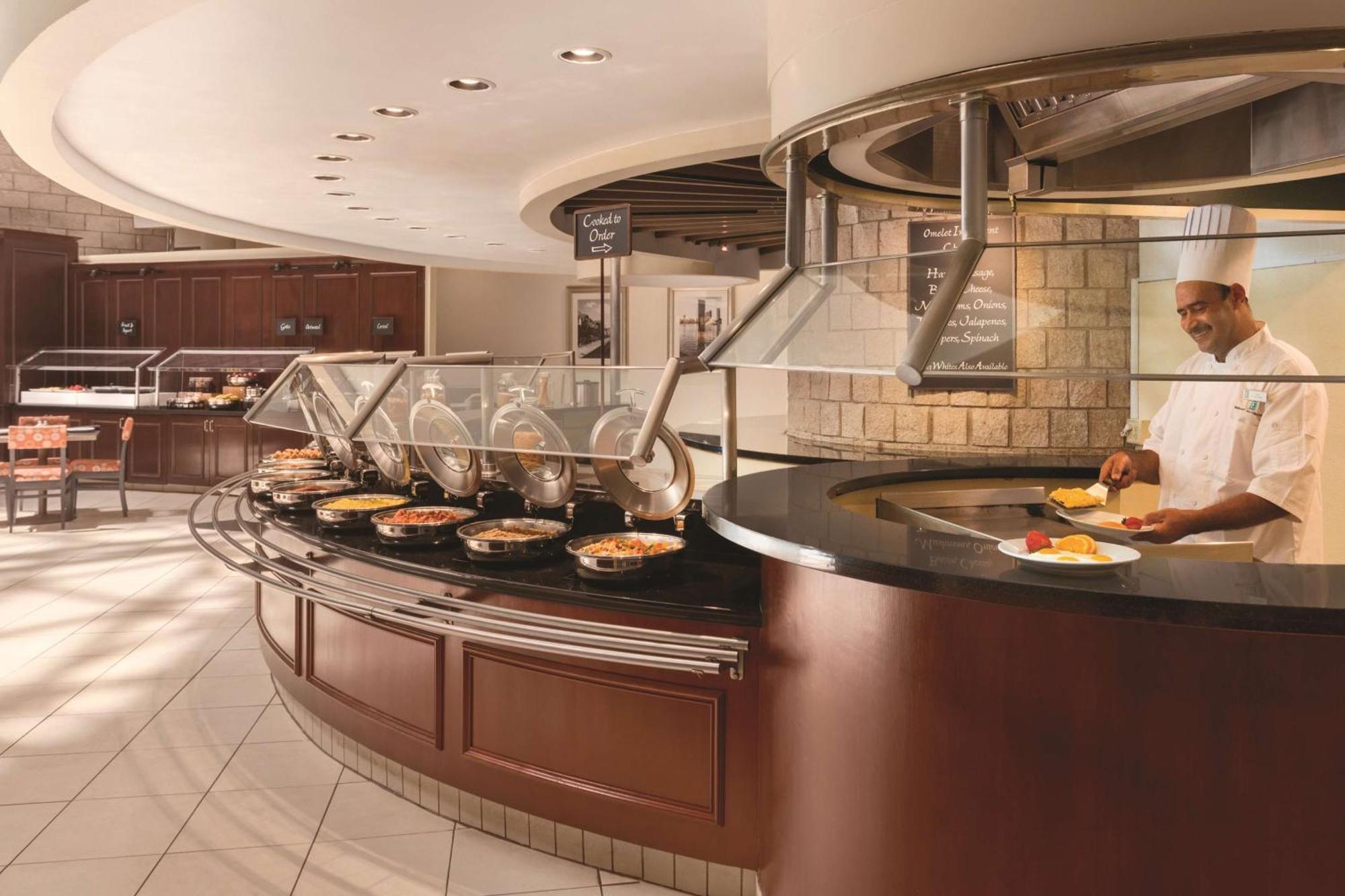 Embassy By Hilton Orlando International Drive Icon Park Hotel 3*