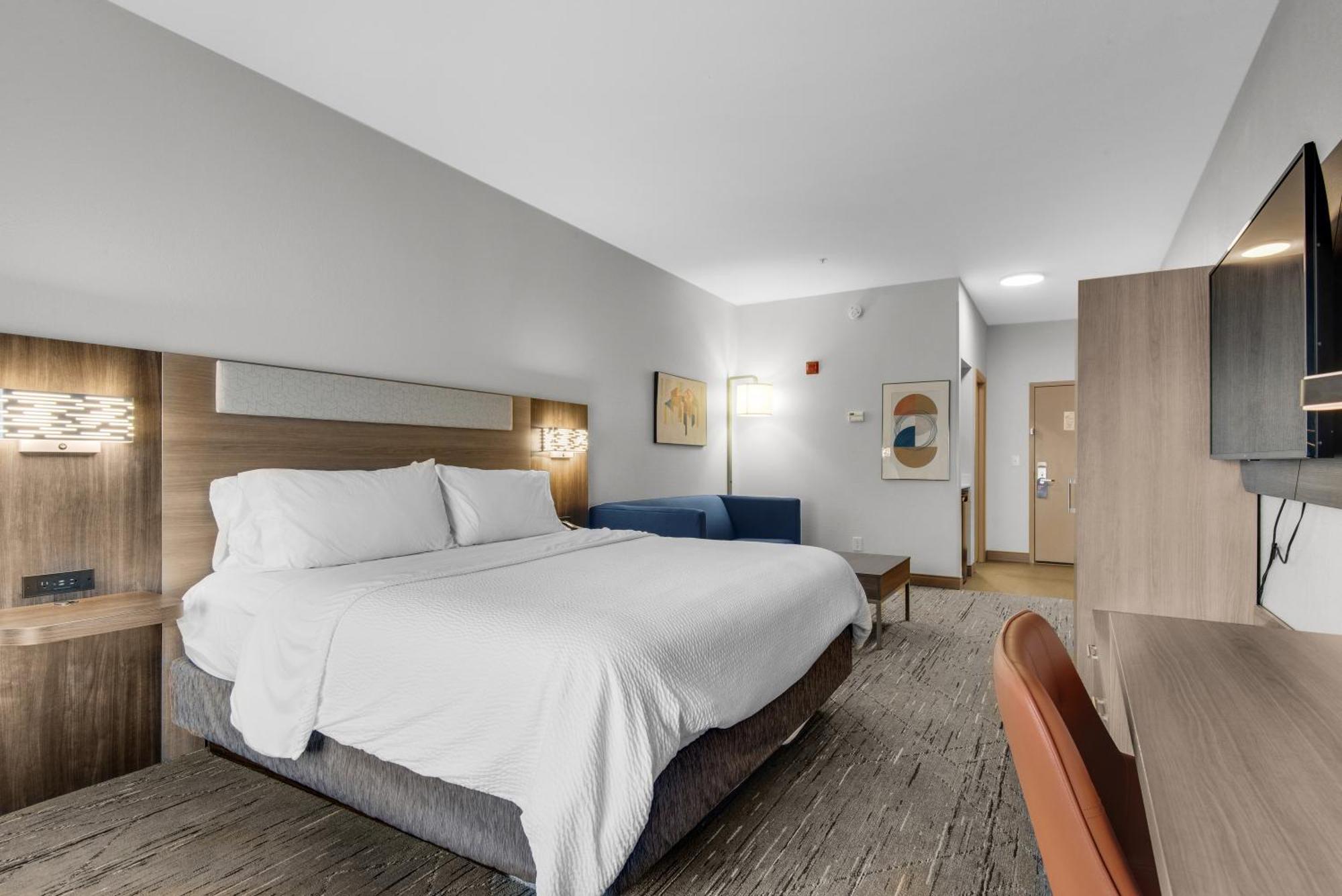 Hotel Express E - Commons Mall Area By Ihg 2*