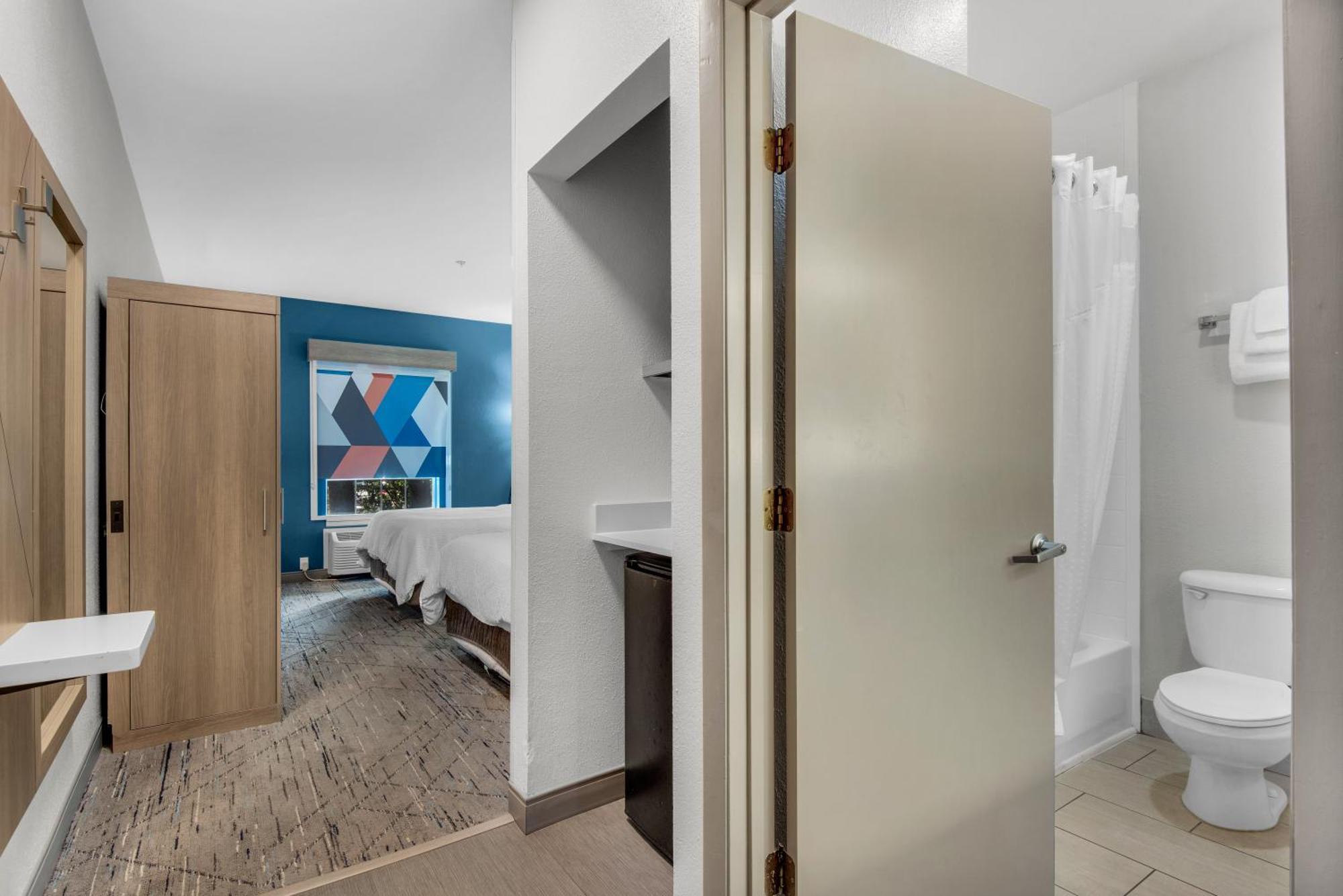 Hotel Express E - Commons Mall Area By Ihg Destin