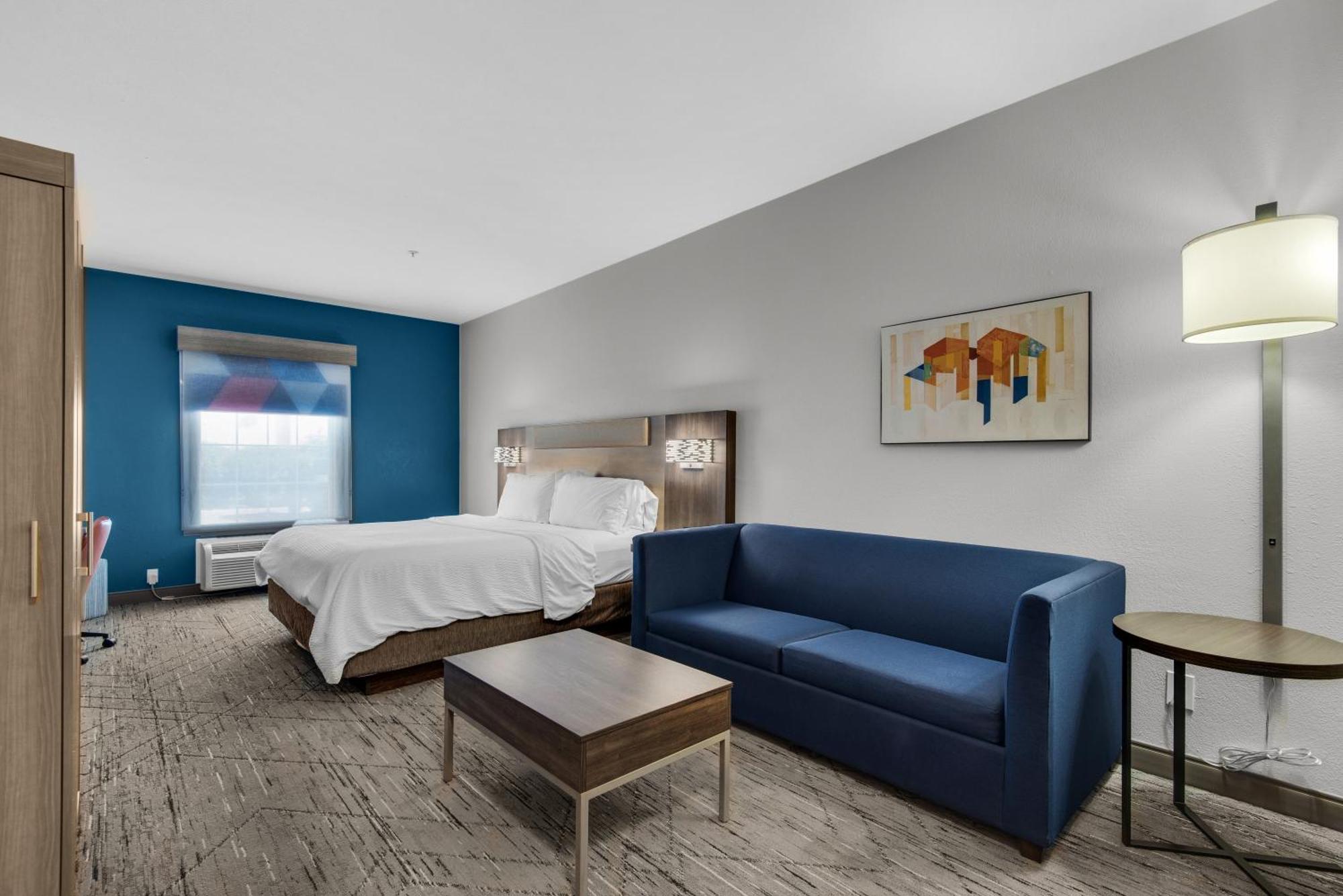 Express E - Commons Mall Area By Ihg Hotel 2*