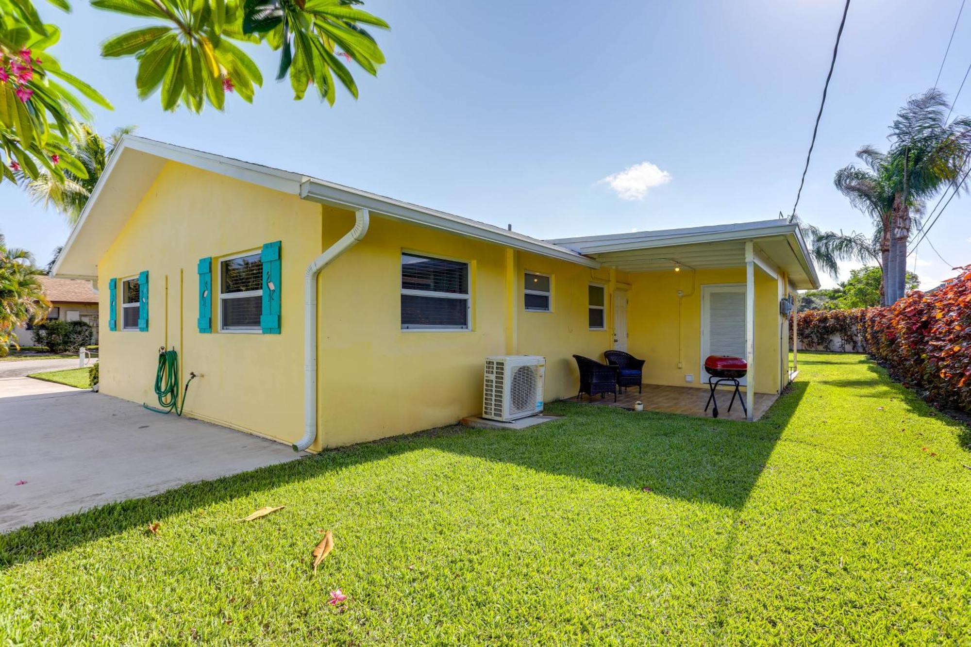 Stylish Updated Getaway 2 Mi To Swim And Shop!