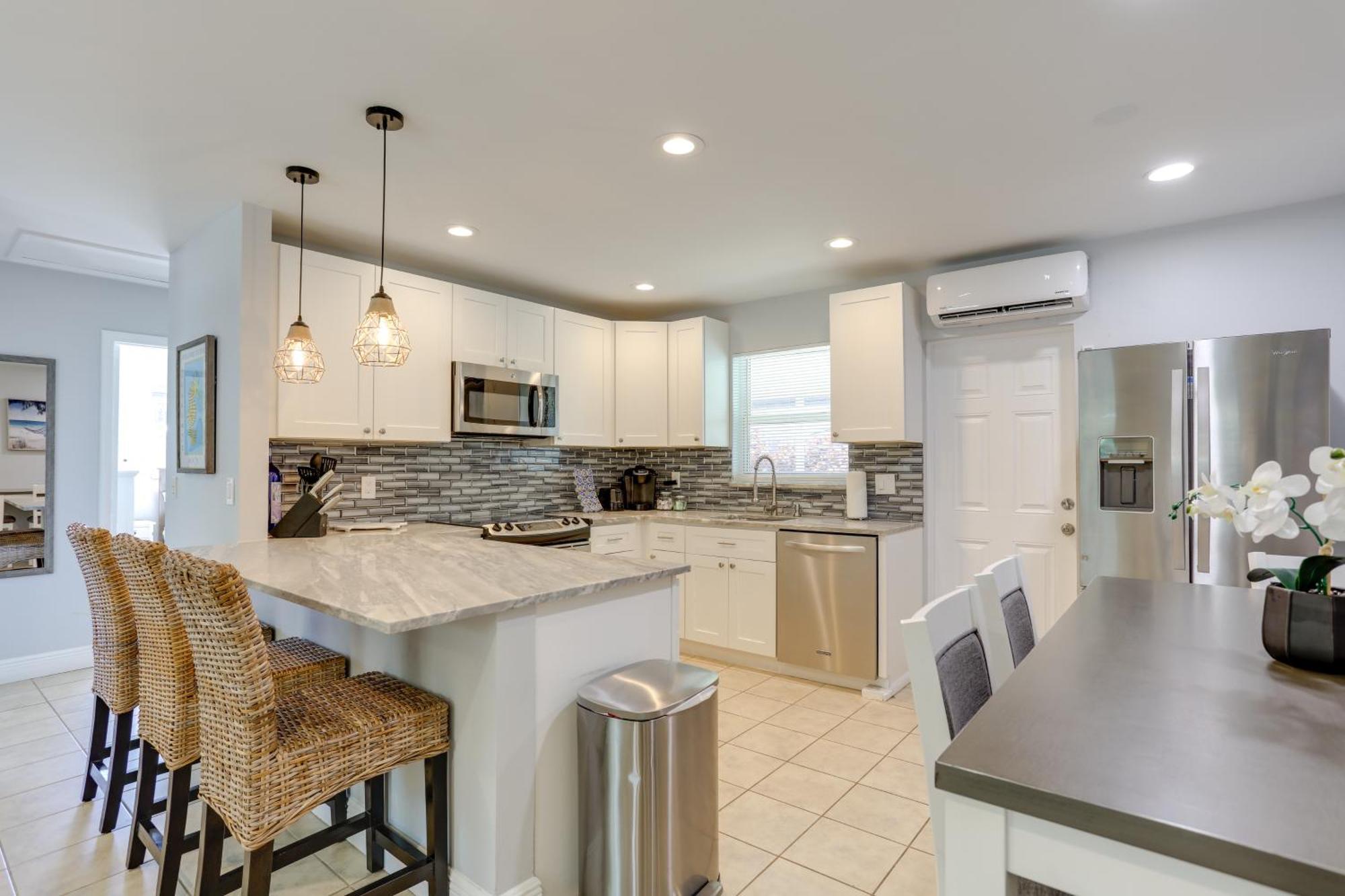 Palm Townhome 4 Mi To Juno Park!