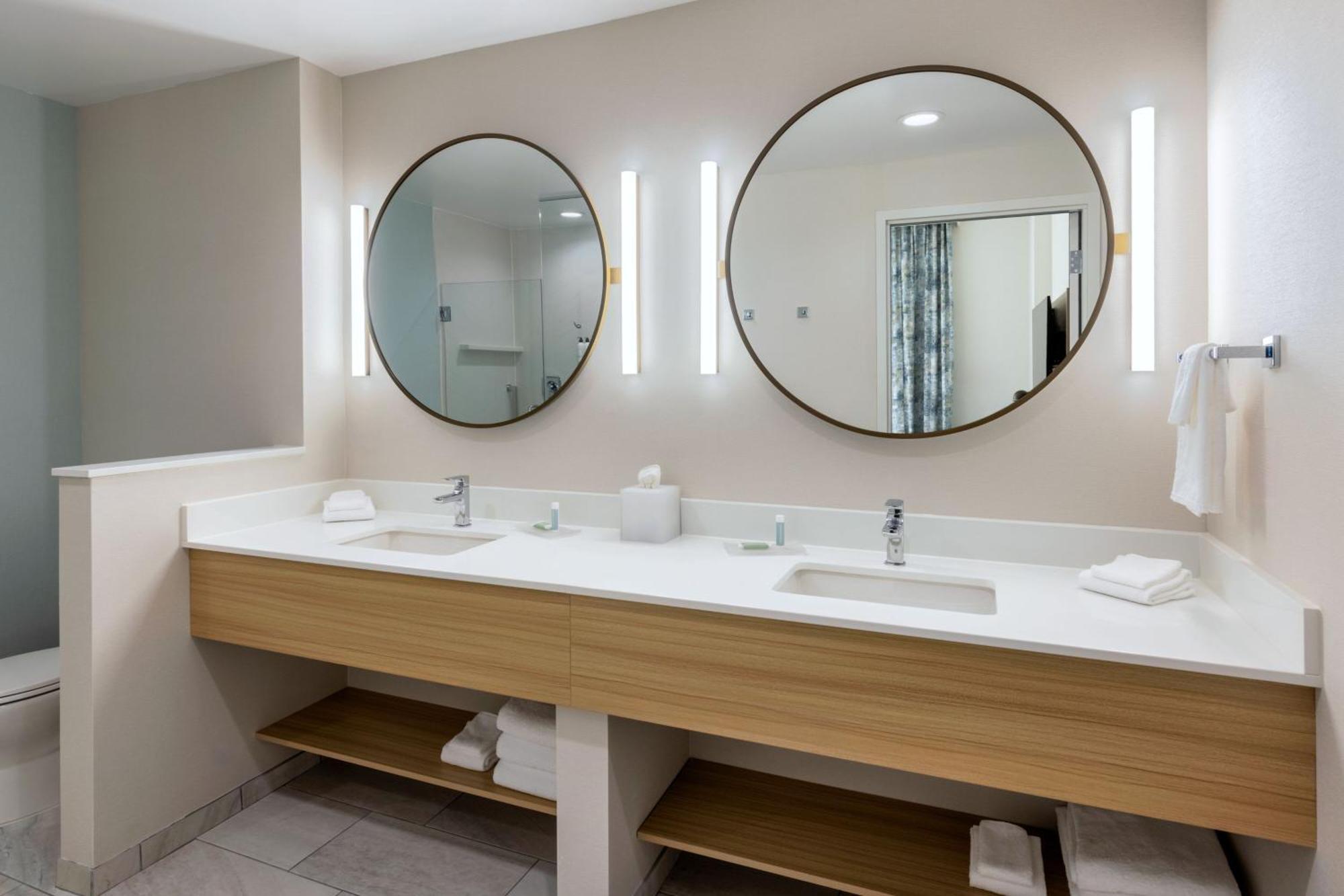 Hotel Fairfield By Marriott & Pensacola 3*