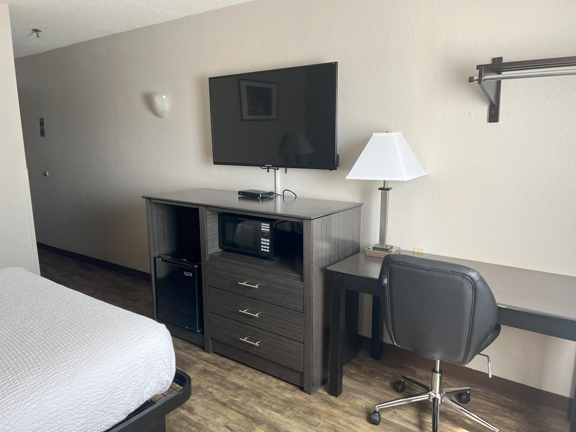 Hotel Days By Wyndham Orange Park/jacksonville